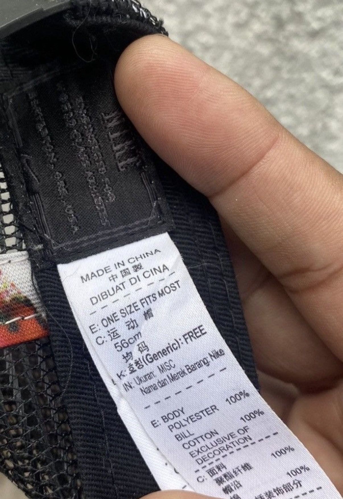 Nike VTG Nike Trucker Hat Size ONE SIZE - 7 Thumbnail