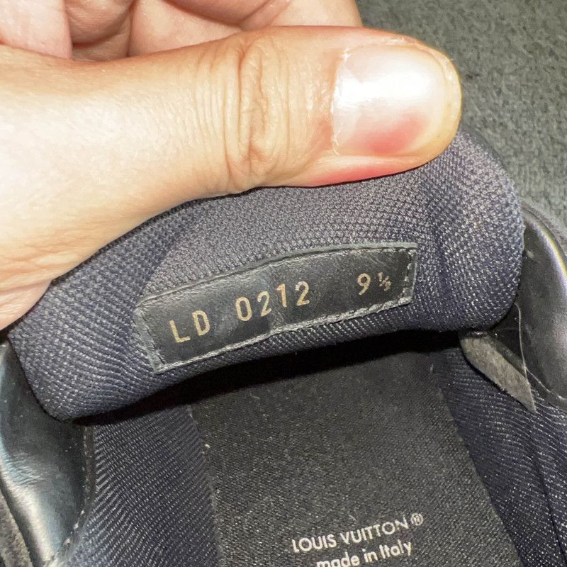 Louis Vuitton Louis Vuitton Trainer Low Top Men's Sneakers - Size US 10.5 / EU 43-44 - 5 Thumbnail