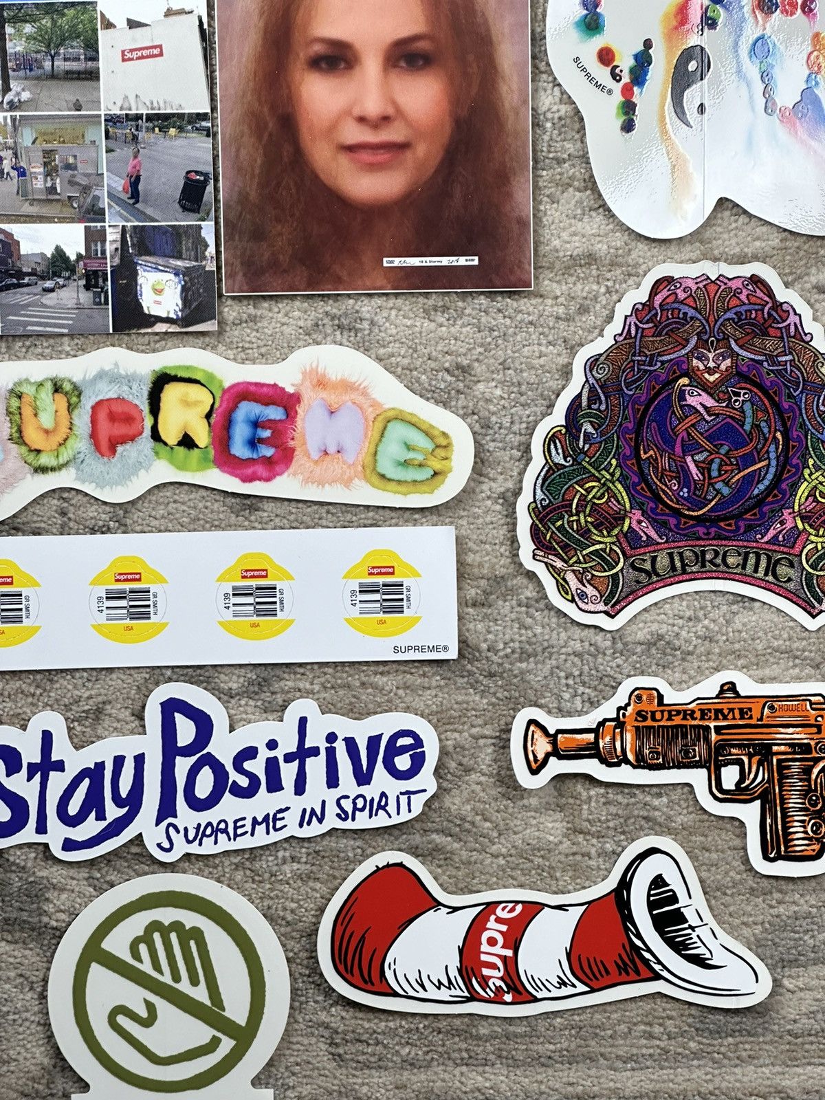 Supreme 10x Supreme Stickers Lot Size ONE SIZE - 4 Thumbnail