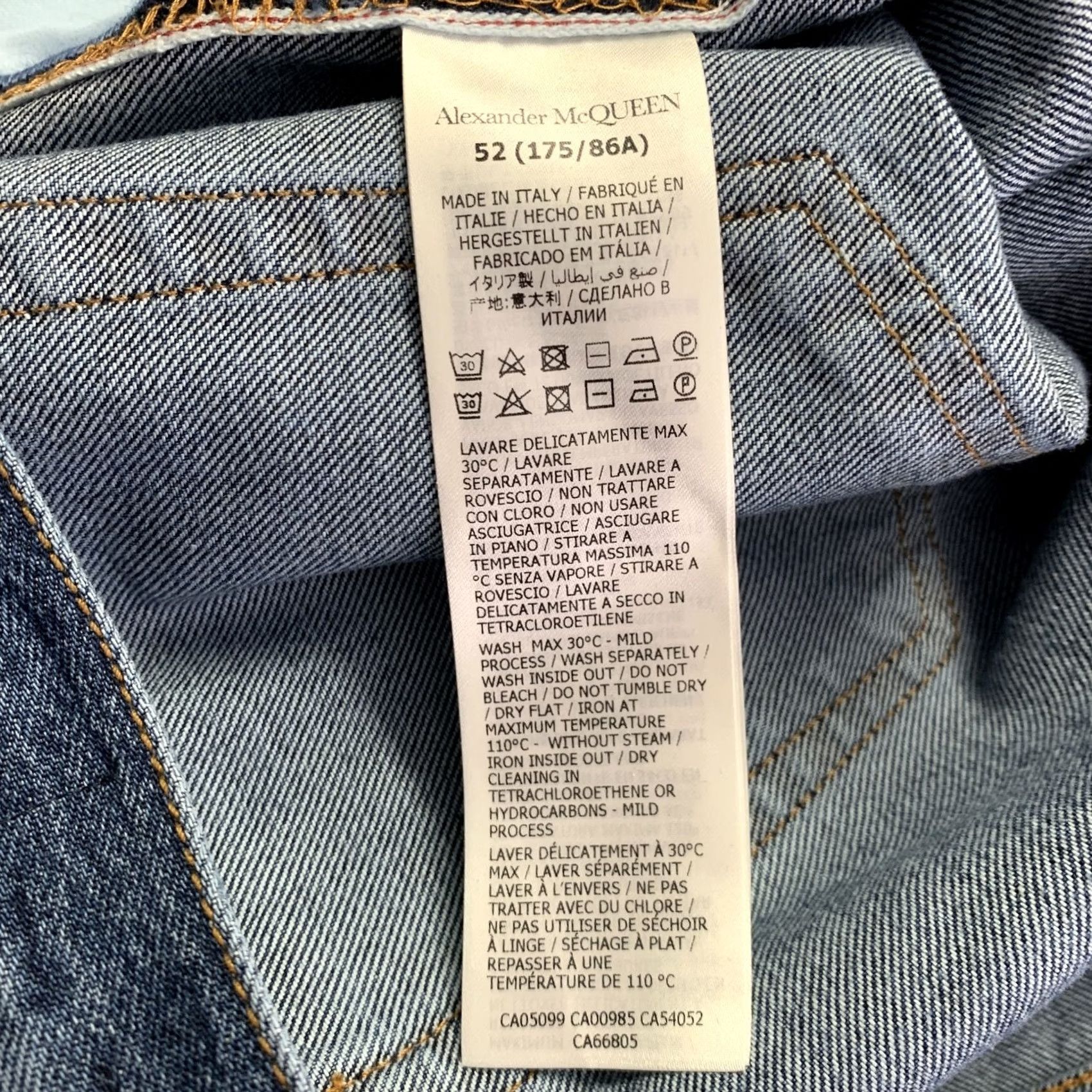 Alexander McQueen ALEXANDER MCQUEEN Denim Jeans Size 36 Indigo Contrast Stitch Button Fly Size US 36 / EU 52 - 6 Thumbnail