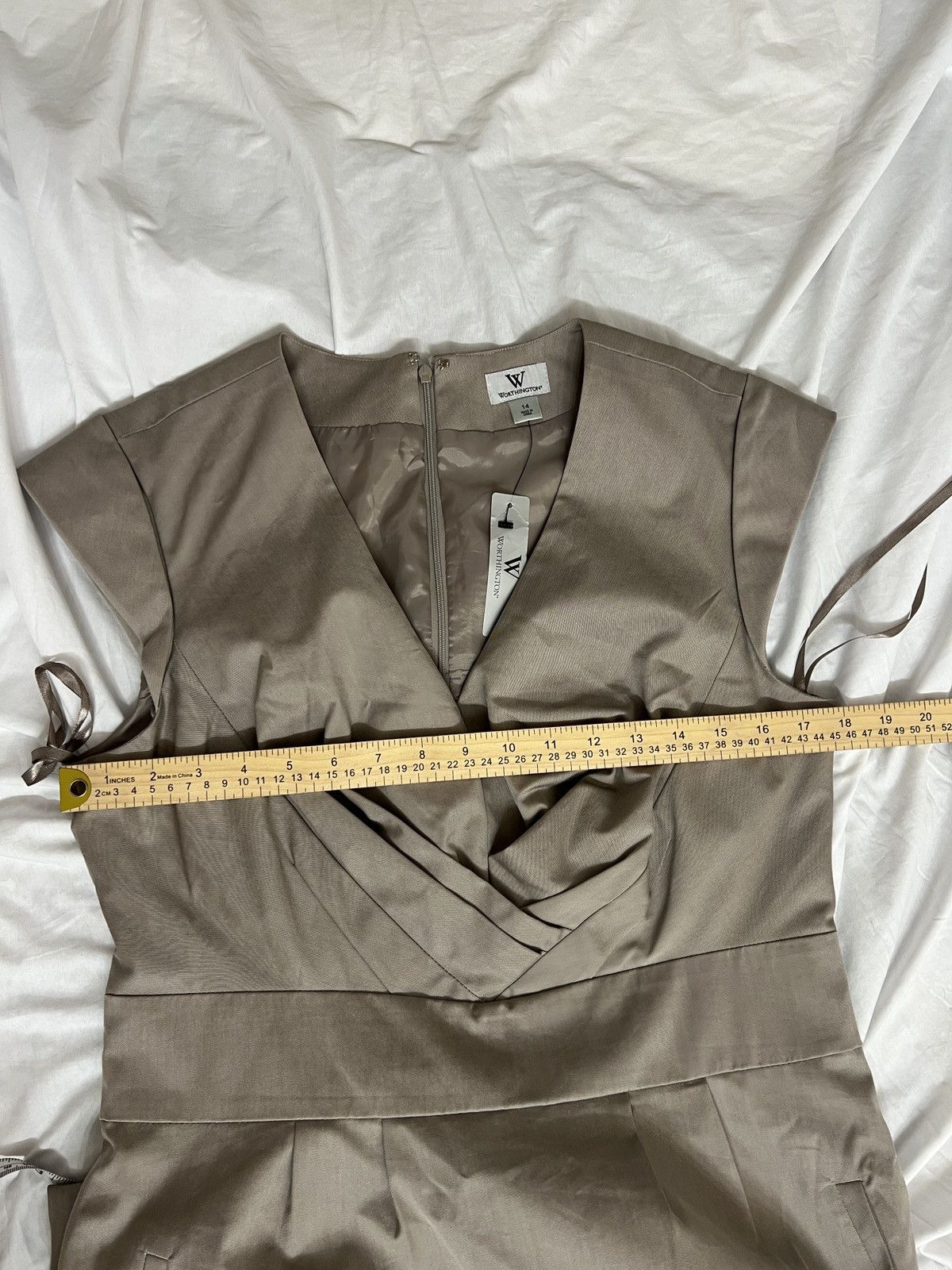 Worthington Worthington Windsor gray V-Neck Pleated Waist Midi Dress Size XL / US 12-14 / IT 48-50 - 8 Thumbnail