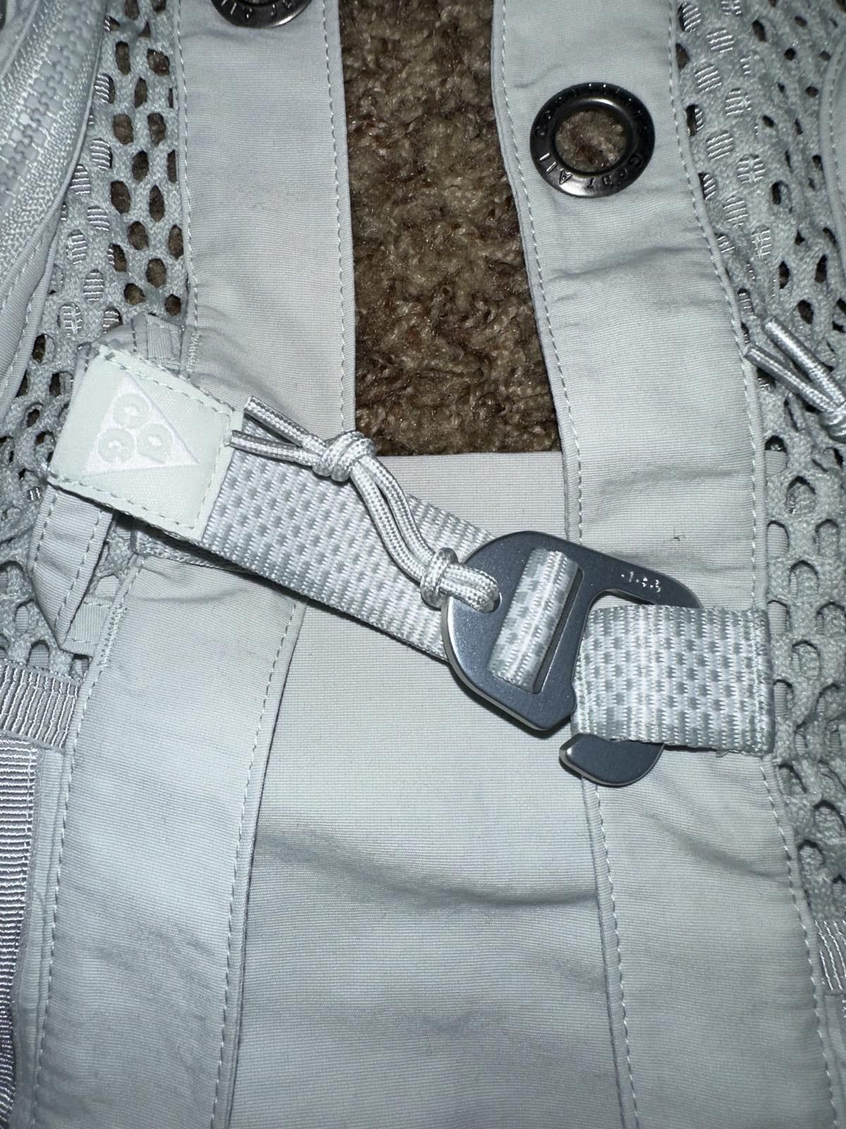 Nike Nike Unisex ACG Buttles Light Silver Hiking Vest Sample Size M / US 6-8 / IT 42-44 - 3 Thumbnail