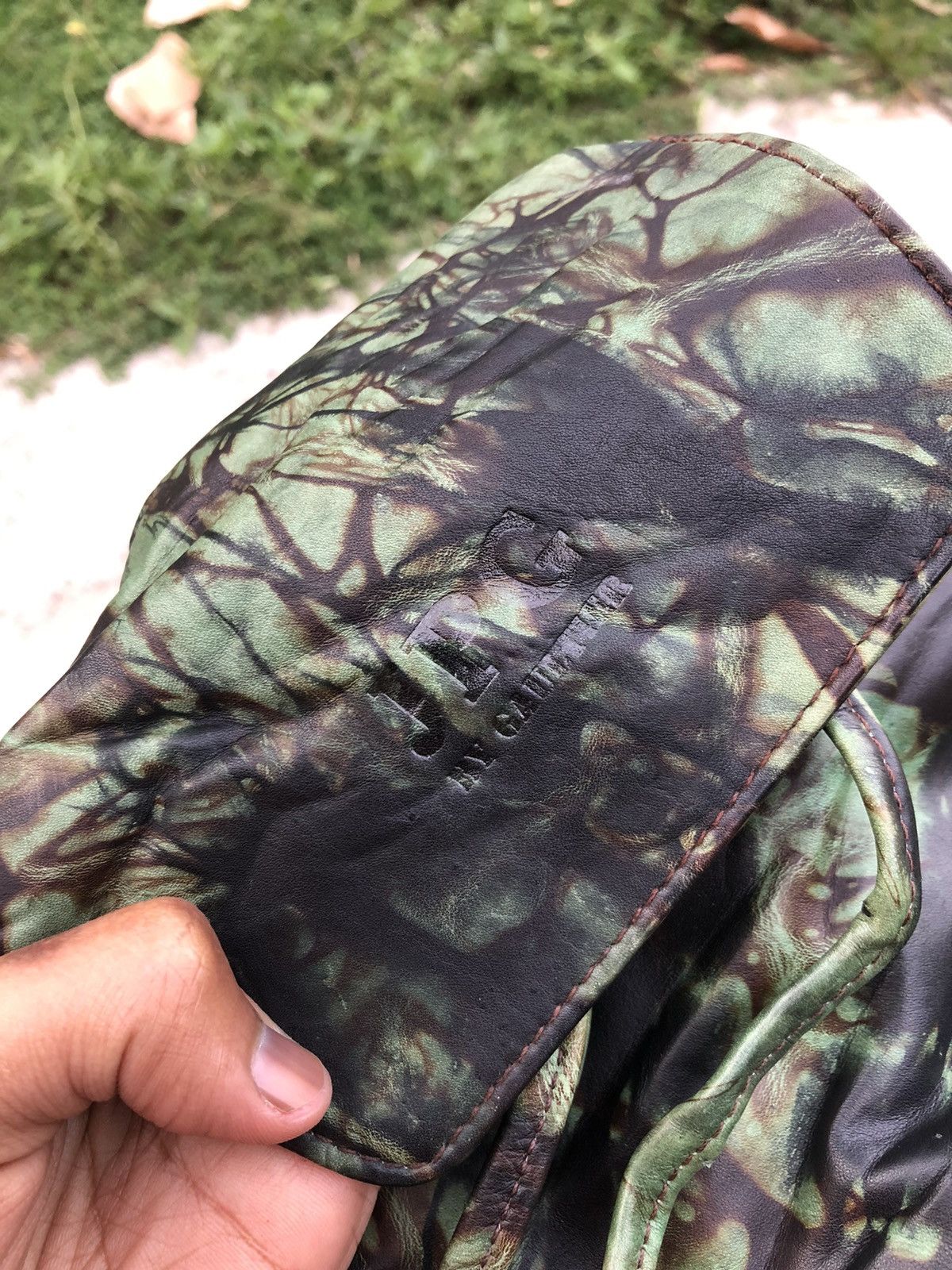 Jean Paul Gaultier VINTAGE JEAN PAUL GAULTIER CAMO STYLE LEATHER BACKPACK Size ONE SIZE - 15 Thumbnail
