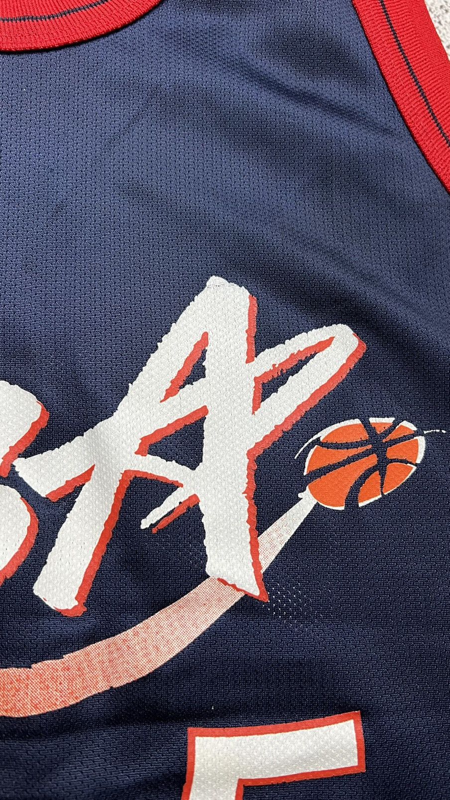Champion VTG 90’s USA basketball Grant Hill champion jersey olympics Size US L / EU 52-54 / 3 - 4 Thumbnail