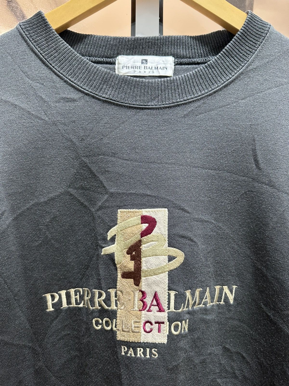 Pierre Balmain Vintage Pierre Balmain Collection Paris Sweatshirt Crewneck Size US L / EU 52-54 / 3 - 3 Thumbnail