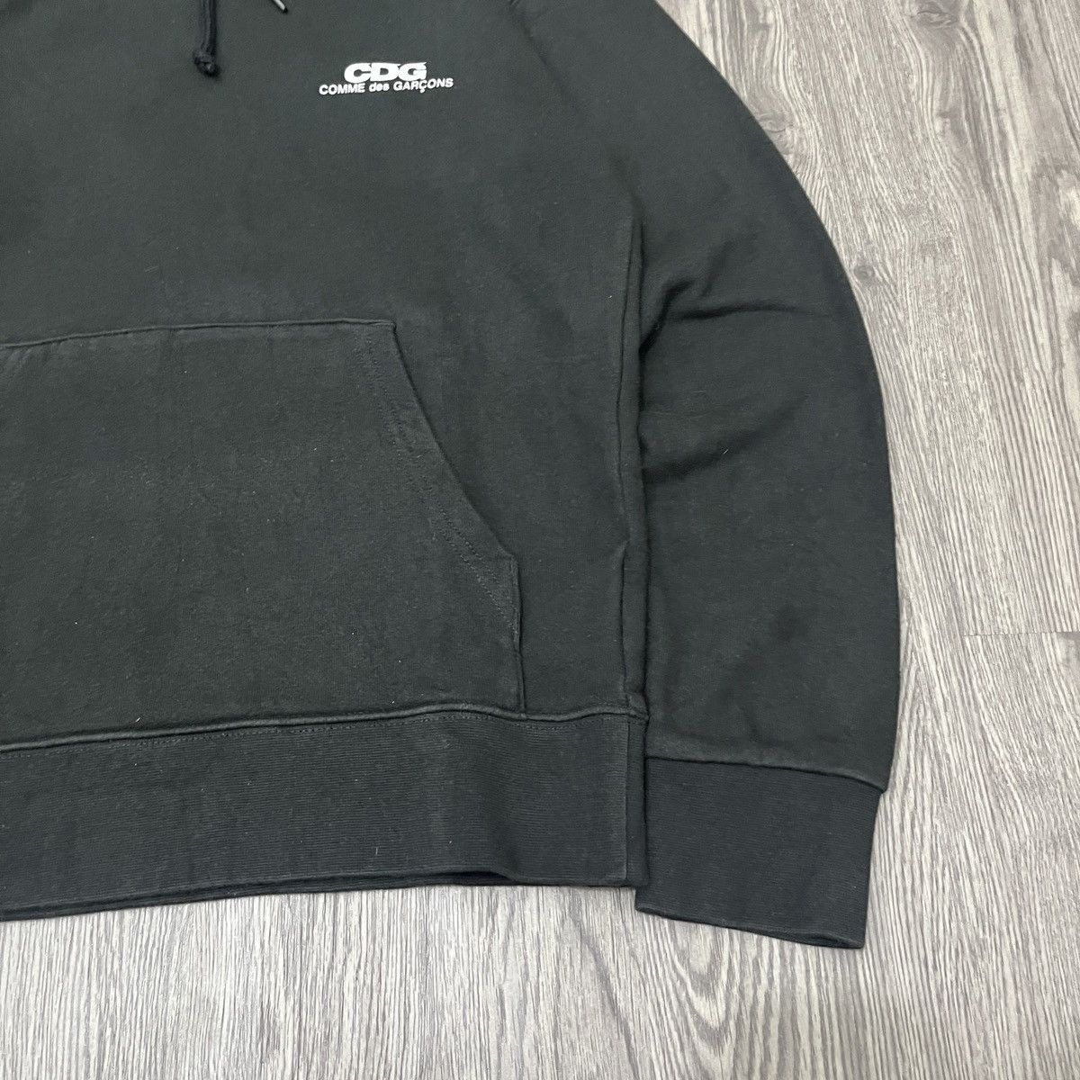 CDG by Comme des Garcons SZ-T030 AD2022 Small Logo Pullover Hoodie Ifsix Size US S / EU 44-46 / 1 - 3 Thumbnail