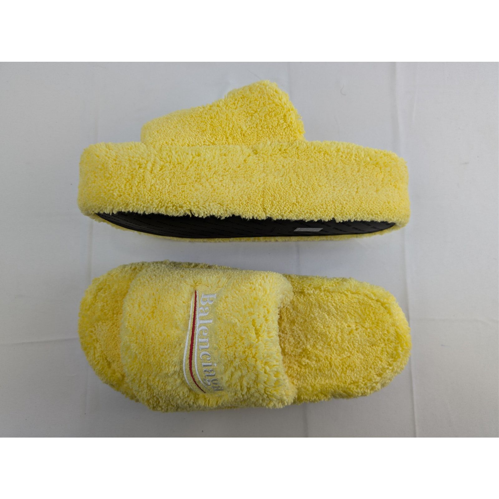 Balenciaga o1rshd1 Furry Platform Slides Slippers in Yellow/White/Red Size US 11 / IT 41 - 1 Thumbnail