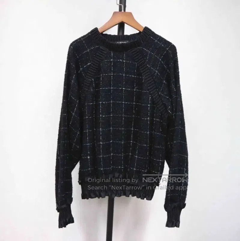 Chanel Chanel Black Wool Blend Women's Sweater . Size S / US 4 / IT 40 - 1 Thumbnail