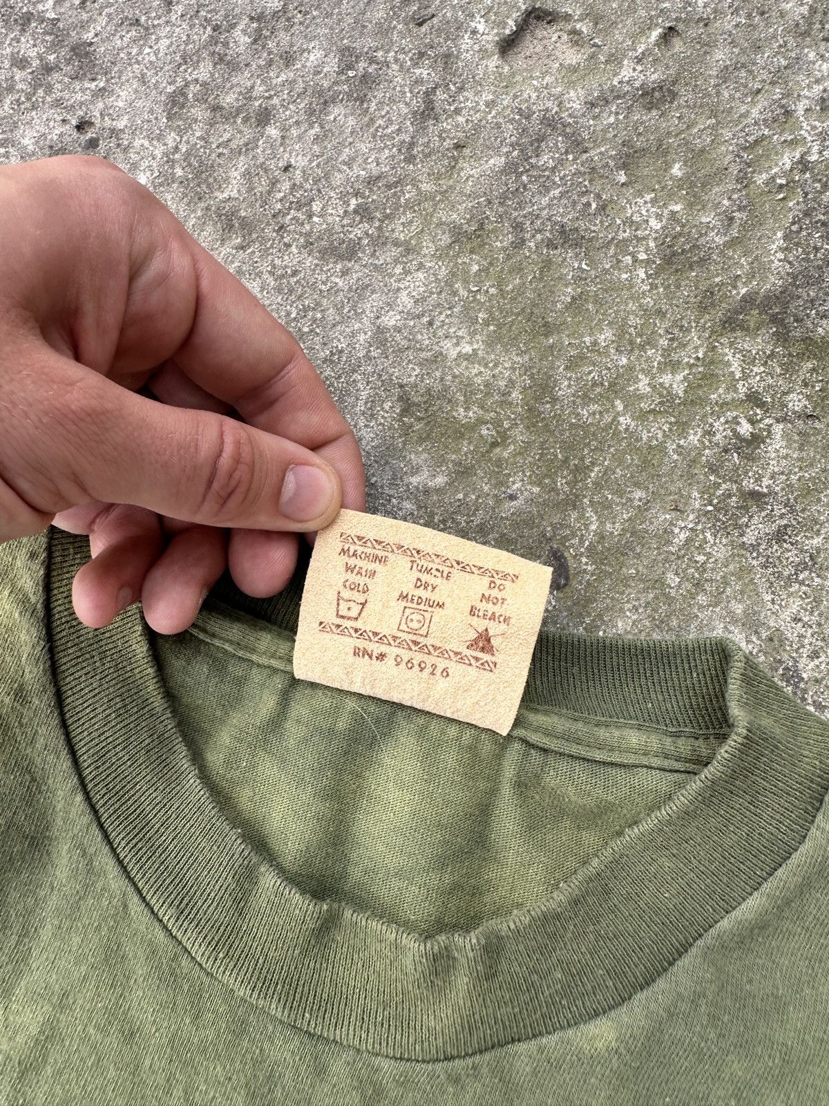 The Mountain The Mountain Elk 2001 Logo t-shirt Streetwear USA Rare L Size US L / EU 52-54 / 3 - 5 Thumbnail