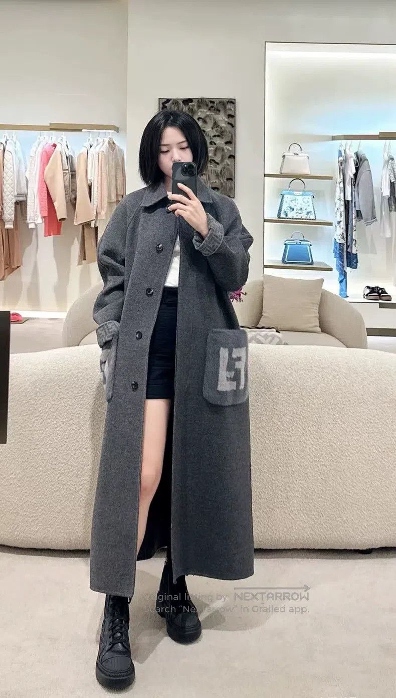 Fendi Fendi Classic Fur Lined Logo Embellished Coat Jacket Size 4XL / US 24-26 - 7 Thumbnail