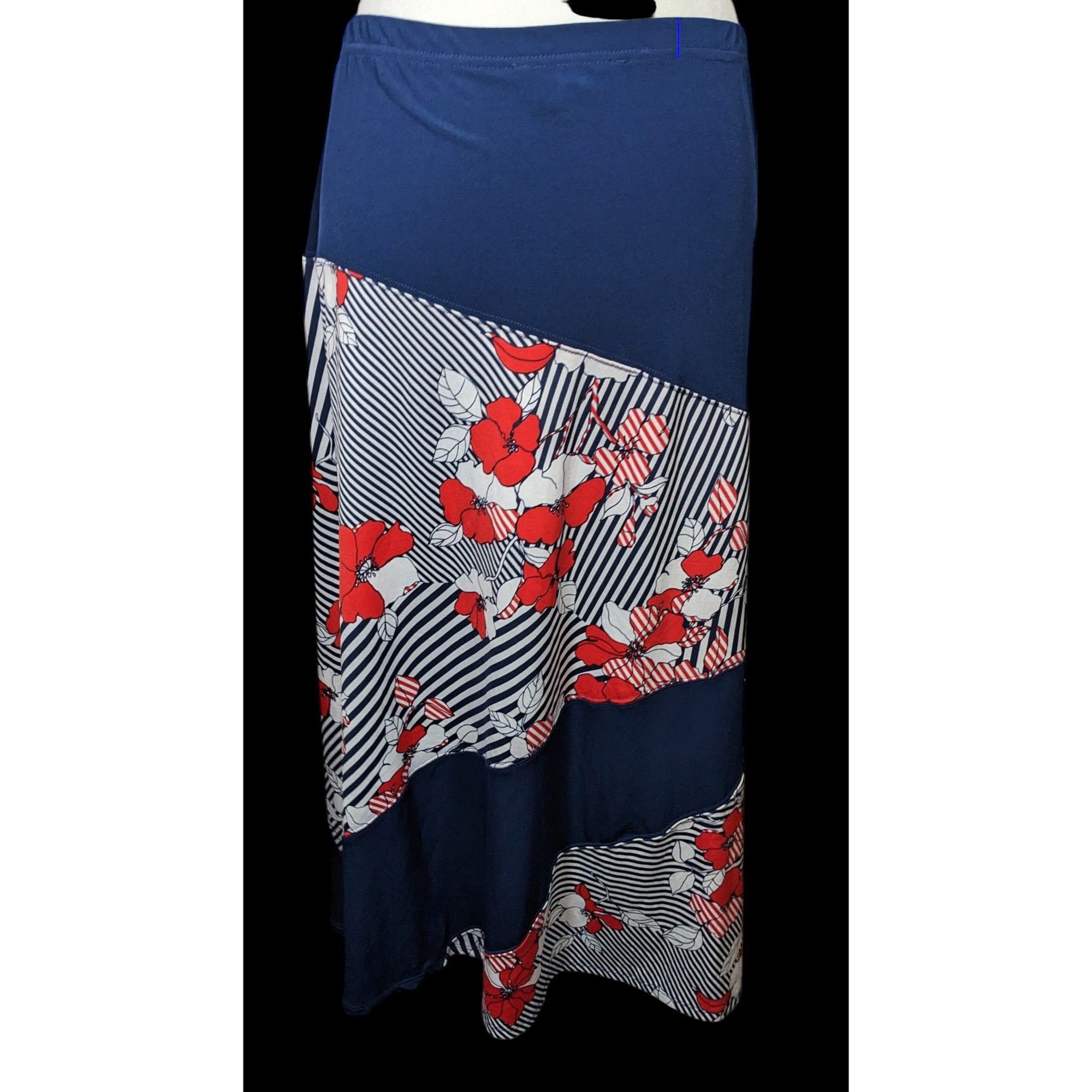 Other N Touch Floral Red White And Blue Maxi Skirt Size 28" / US 6 / IT 42 - 2 Thumbnail