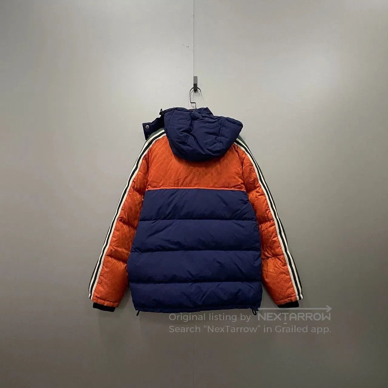 Gucci gucci logo hooded down jacket. Size US L / EU 52-54 / 3 - 2 Thumbnail