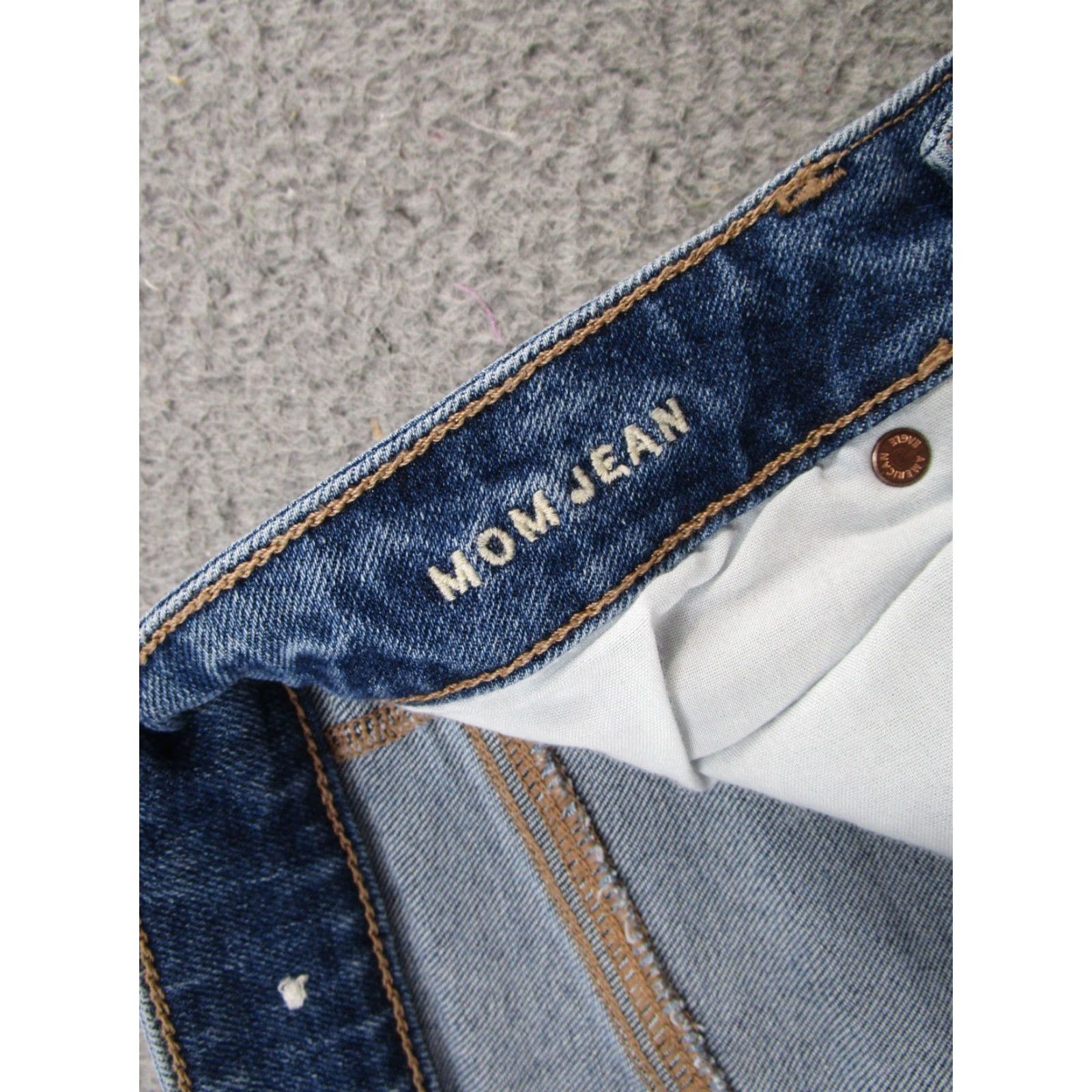 American Eagle Outfitters American Eagle Outfitters Jeans Stretch Blue Denim High Rise Mom Size 6 Short Medium Wash Womens 90s Style Size 28" / US 6 / IT 42 - 5 Thumbnail