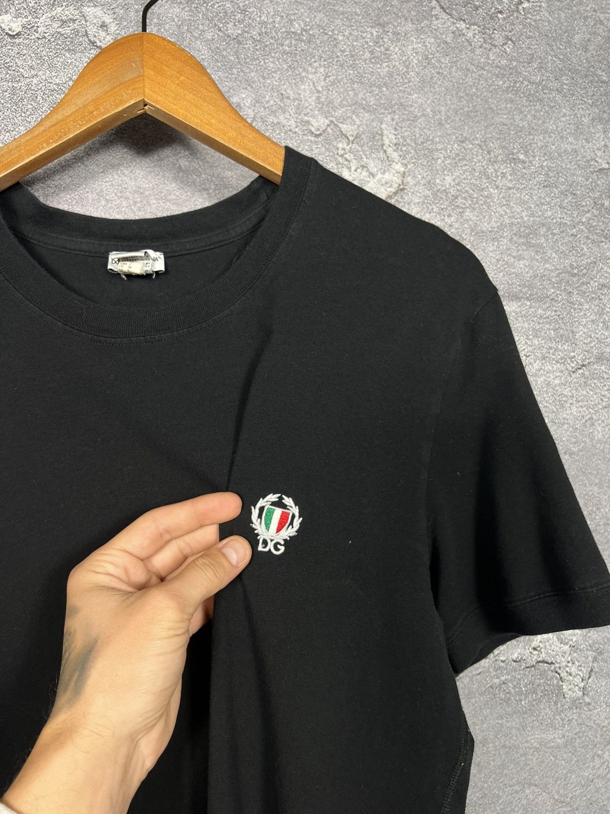 Dolce & Gabbana Vintage Dolce Gabana With Small DG Italy Logo T-shirt Size US XL / EU 56 / 4 - 4 Thumbnail