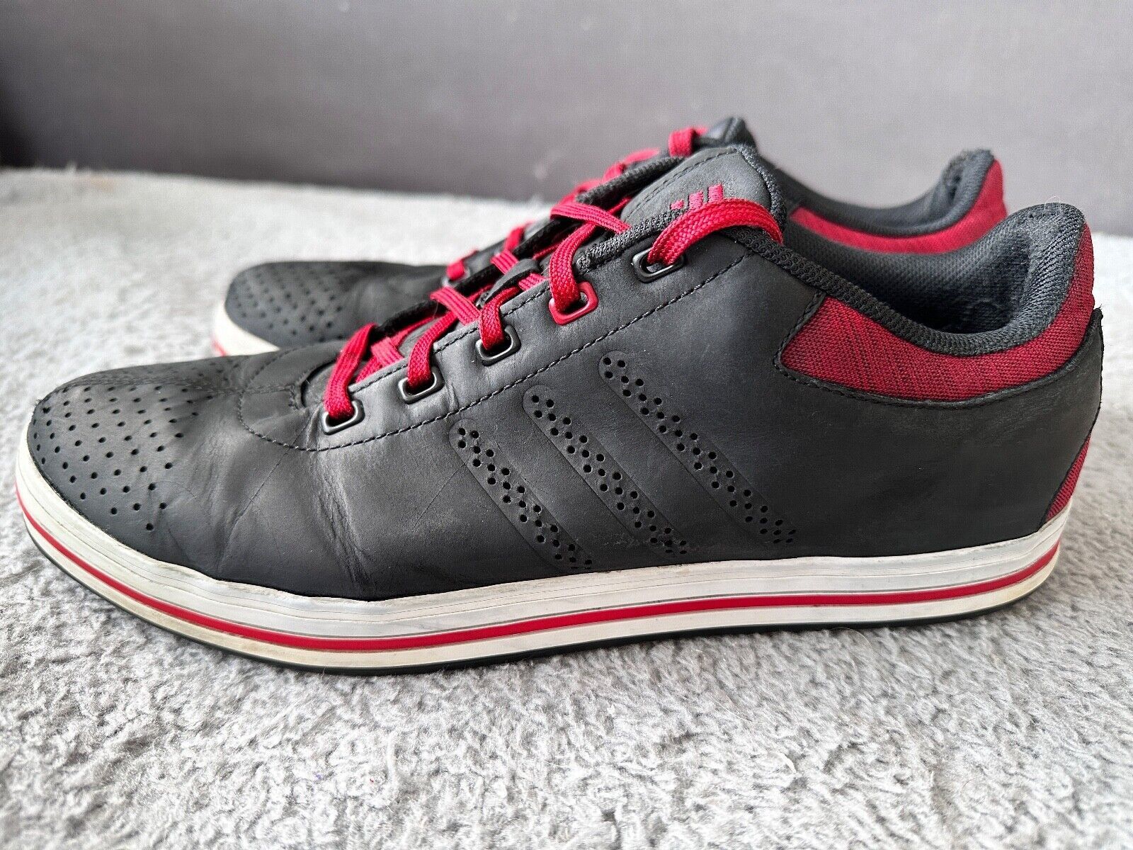 Adidas Adidas Originals Size US 9.5 / EU 42-43 - 1 Thumbnail
