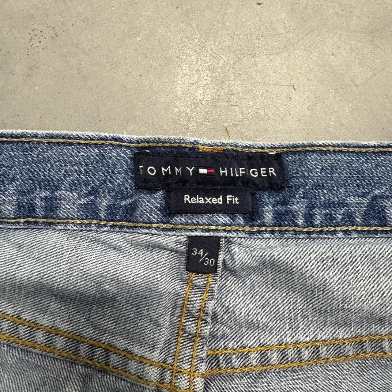 Tommy Hilfiger Crazy Vintage Y2K/2000s Baggy Tommy Hilfiger Medium Wash Skater Style Denim Jeans! Size US 34 / EU 50 - 8 Thumbnail