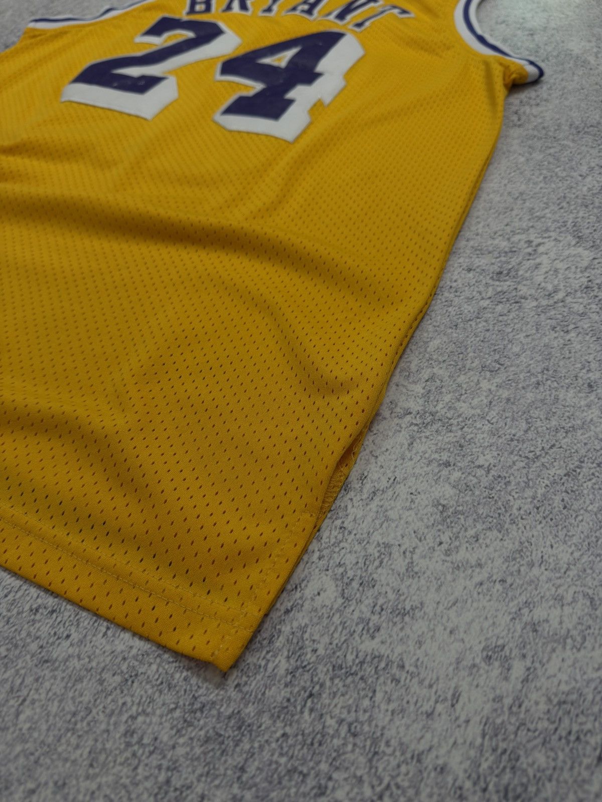 Adidas × NBA Vintage Adidas Lakers Kobe Bryant #24 NBA Basketball Jersey Size US M / EU 48-50 / 2 - 10 Thumbnail