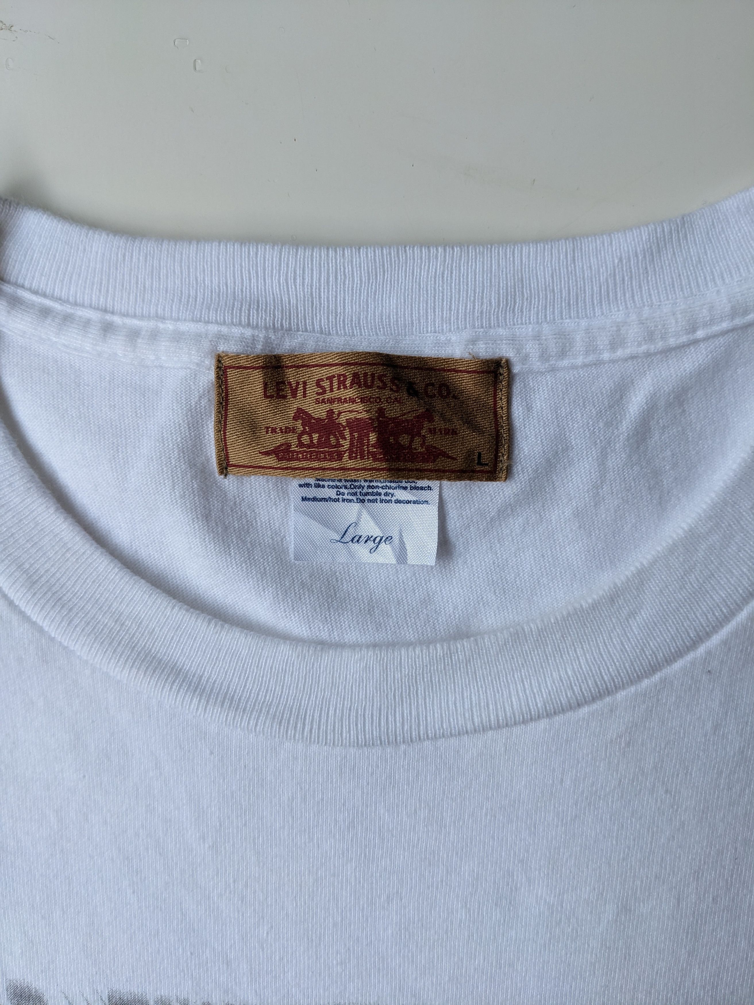 Levi's Vintage Clothing Vintage Levi's photo print batwing logo Size US L / EU 52-54 / 3 - 3 Thumbnail