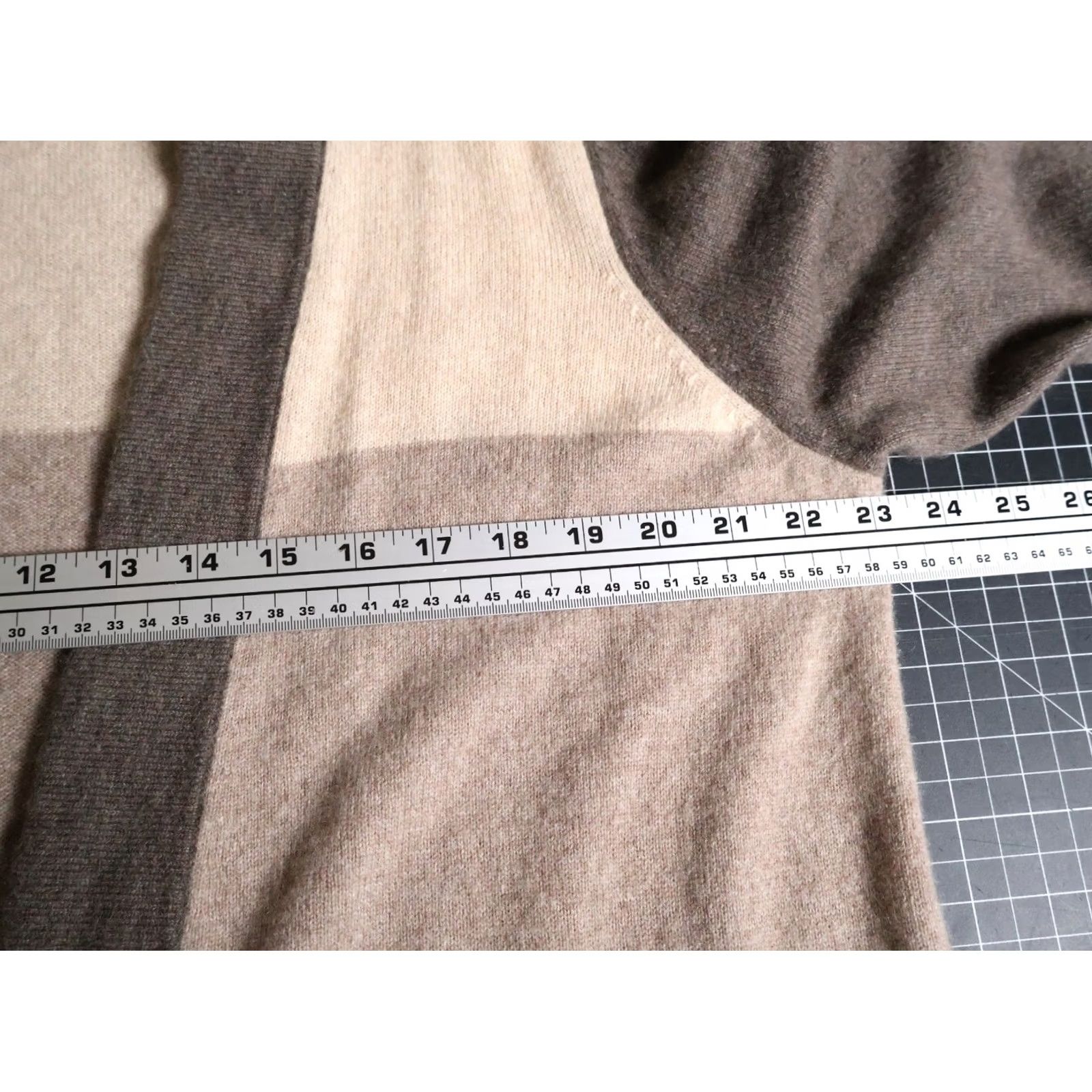 Charter Club VINTAGE? No. Charter Club Cardigan Women XL Beige Brown Check Open Front Cashmere Sweater Size XL / US 12-14 / IT 48-50 - 6 Thumbnail