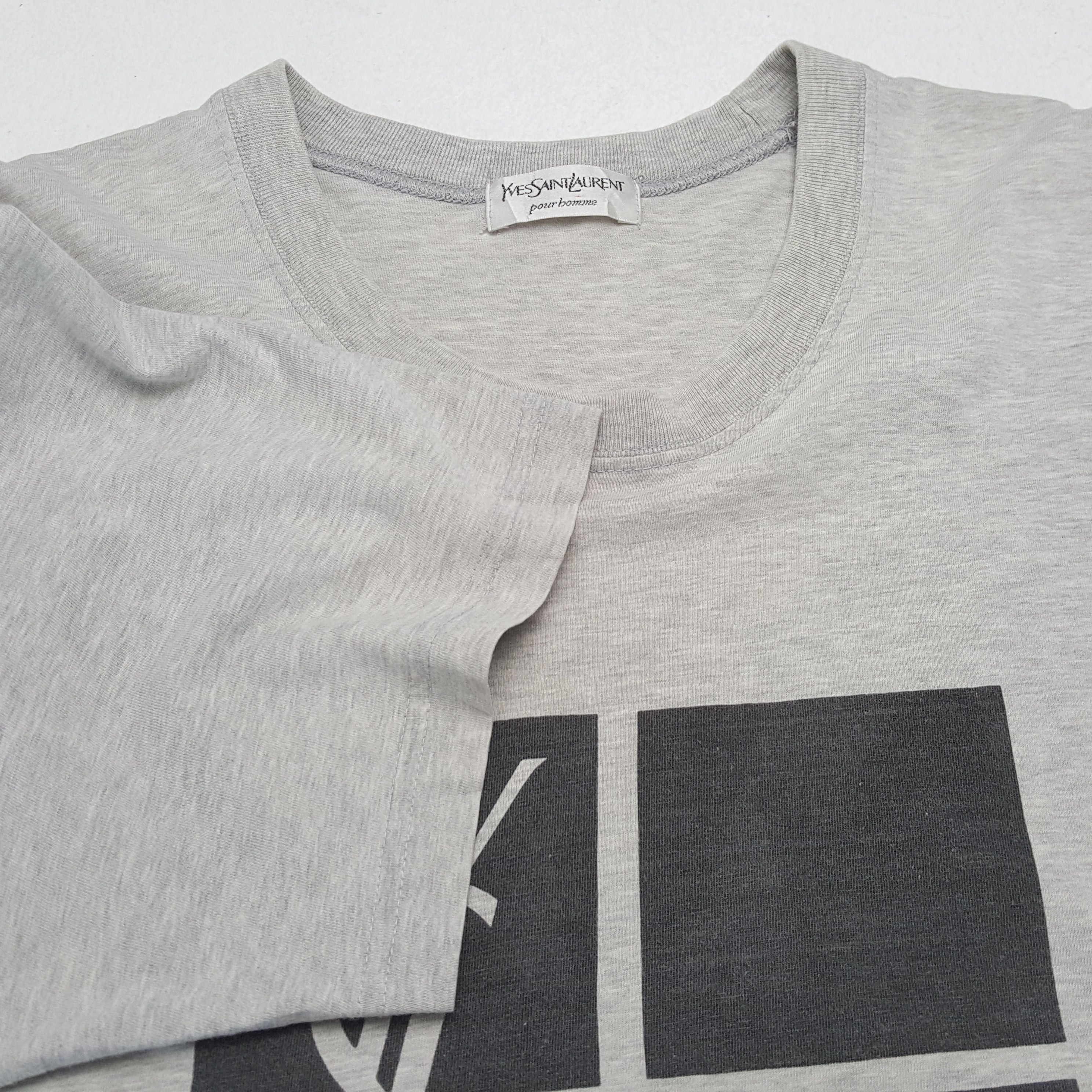 Vintage × Yves Saint Laurent YVES SAINT LAURENT Tshirt Spellout Center Logo Design Size US L / EU 52-54 / 3 - 6 Thumbnail