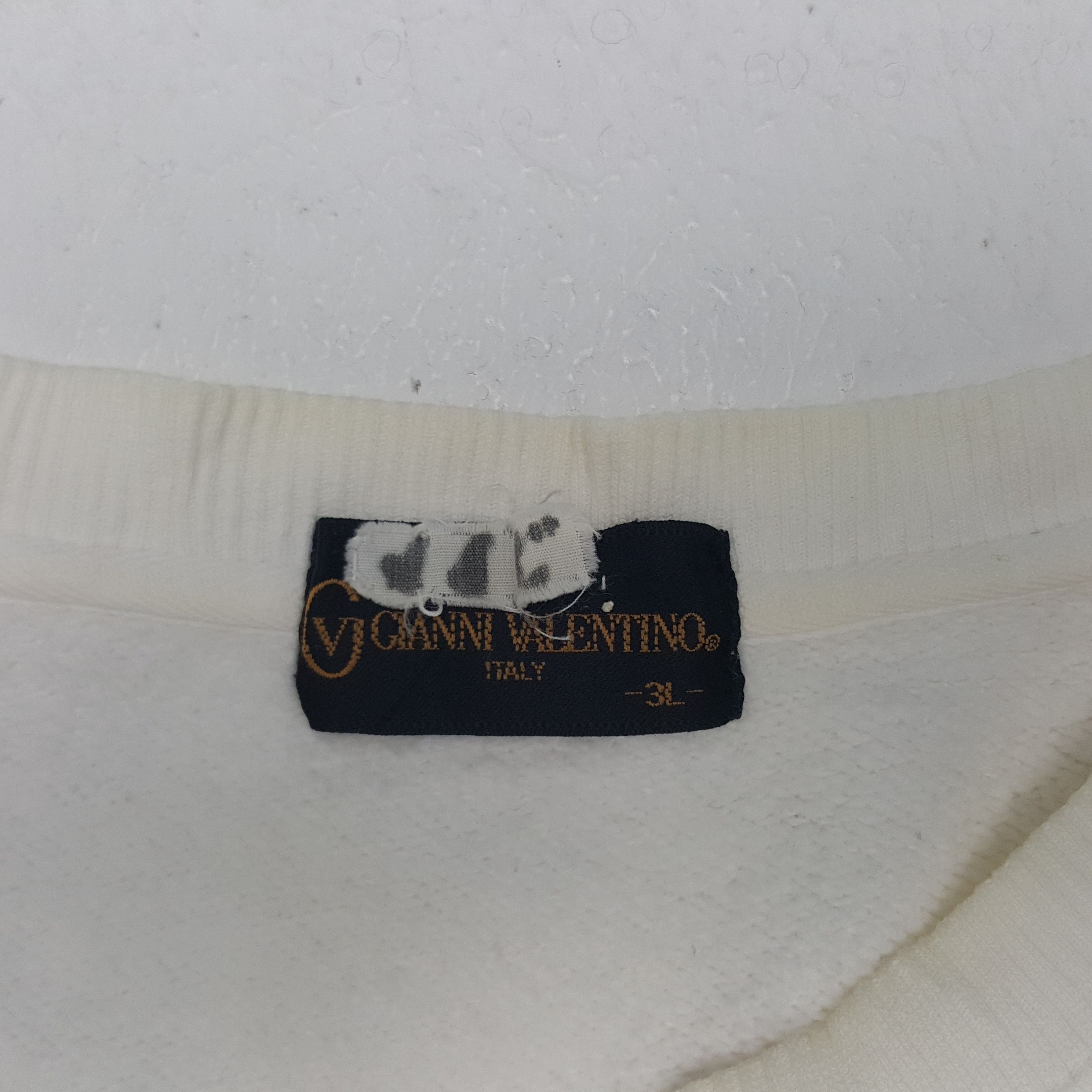 Gianni Valentino × Valentino × Vintage Vintage Gianni Valentino Embroidery Sweatshirt Size US XXL / EU 58 / 5 - 4 Thumbnail