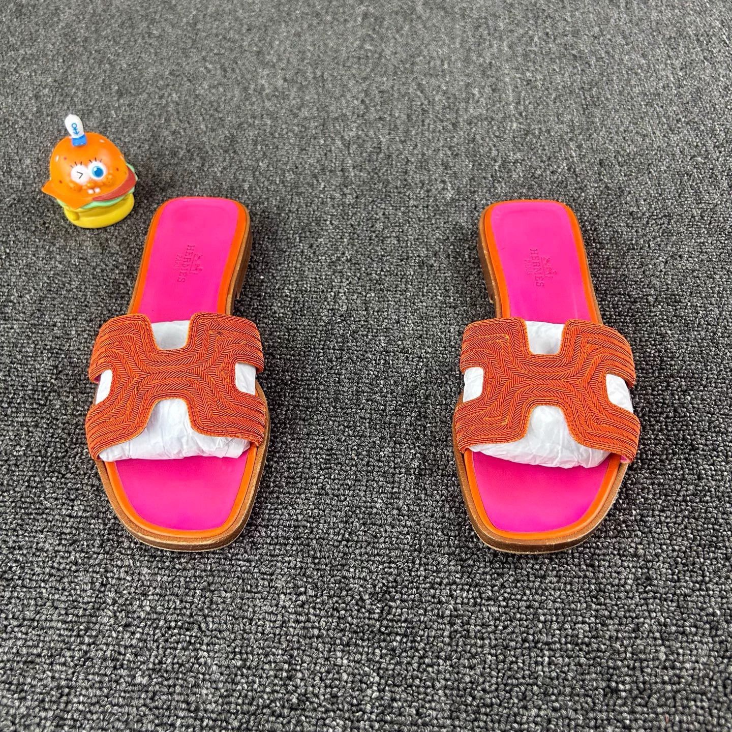 Hermes Hermès Rose Pink H Slide 35.5 Orange Panel Size US 5 / IT 35 - 2 Thumbnail