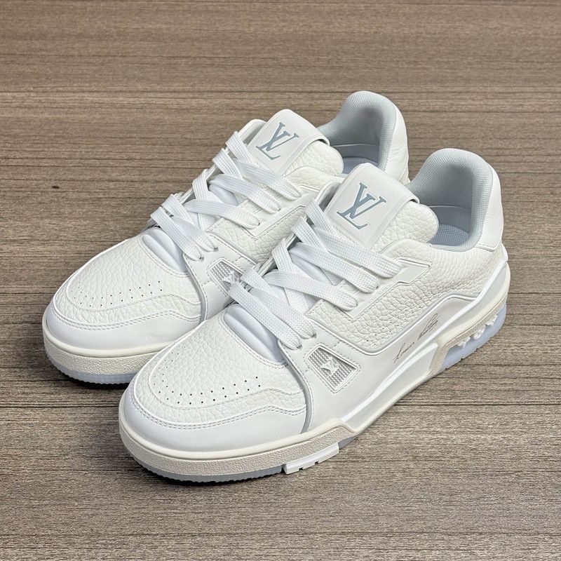 Louis Vuitton Louis Vuitton Trainer Low-Top Sneakers in White 0079 Size US 7.5 / EU 40-41 - 1 Thumbnail