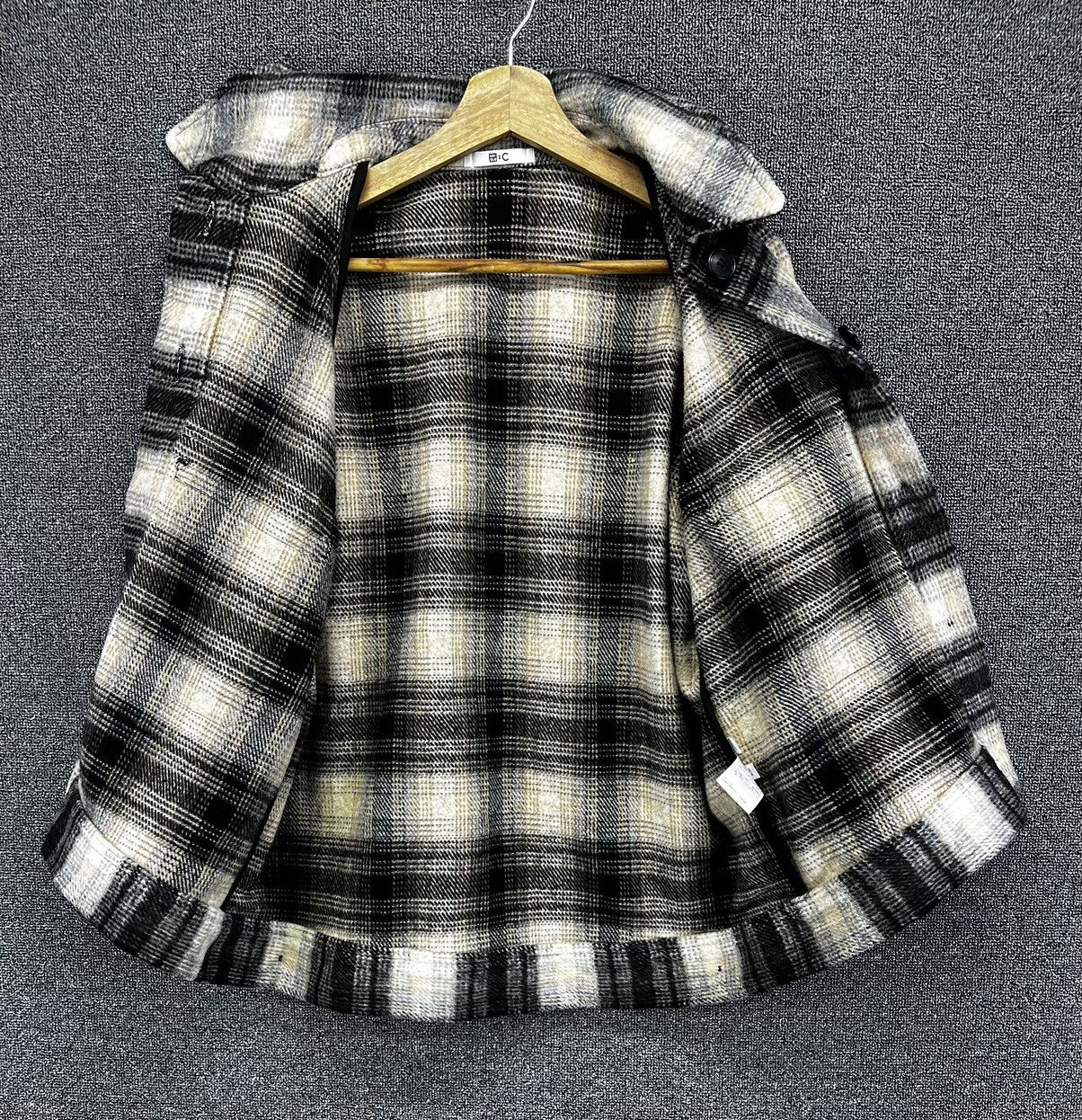 Japanese Brand Uniqlo: C by Clare Waight Keller Shadow Plaid Flannel Jacket Size S / US 4 / IT 40 - 6 Thumbnail