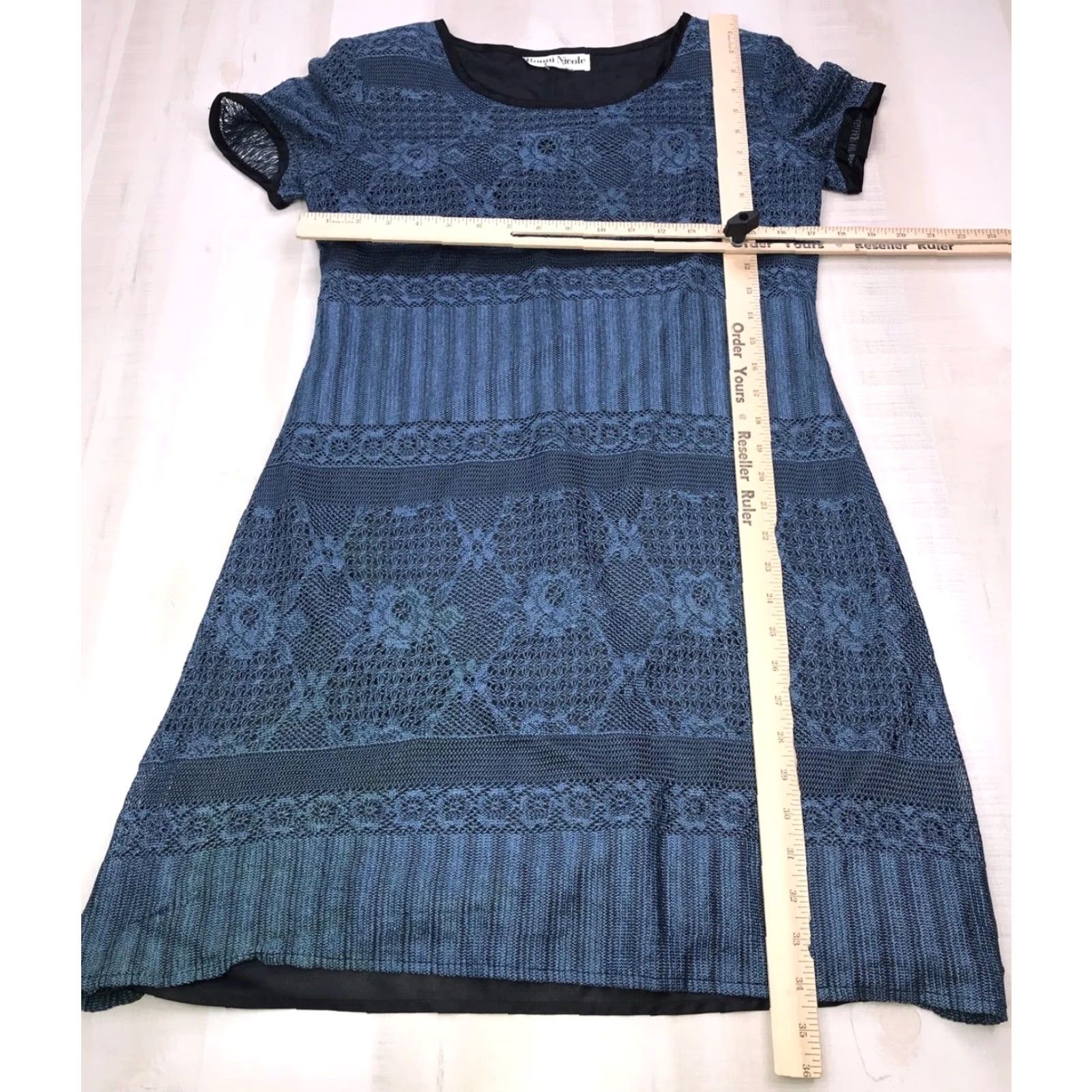Vintage Vintage 90s Blue Lace Shift Dress by Ronni Nicole User: Vintage 90s Blue Lace Shift Dress by Ronni Nicole Size 28" / US 6 / IT 42 - 2 Thumbnail