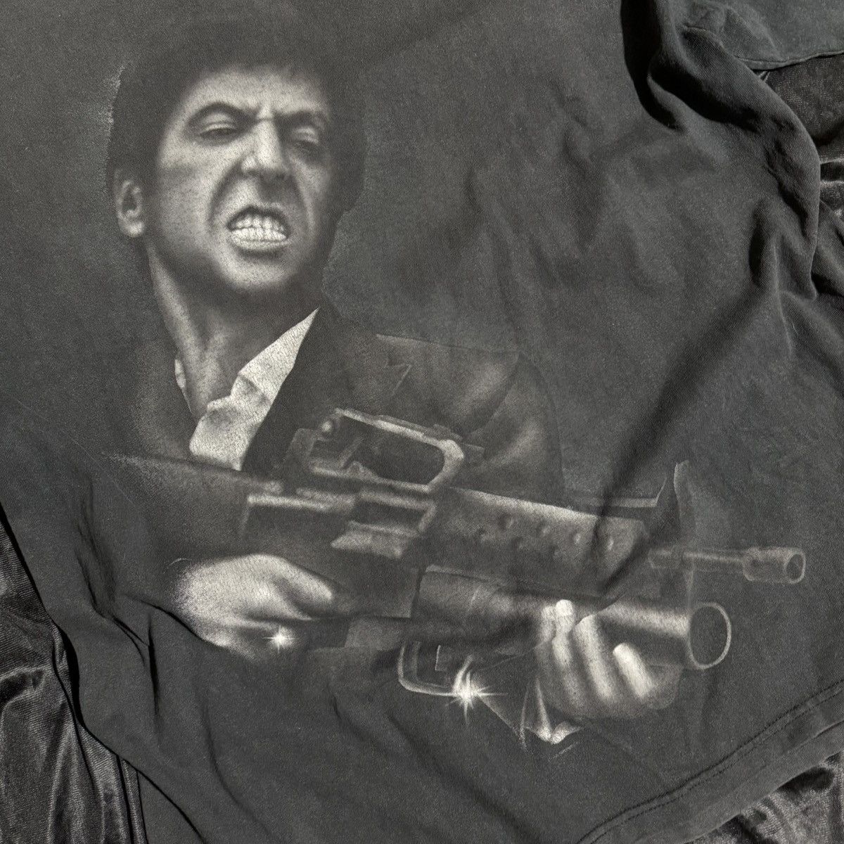 Vintage Vintage tee Scarface Tony Montana Size US L / EU 52-54 / 3 - 2 Thumbnail