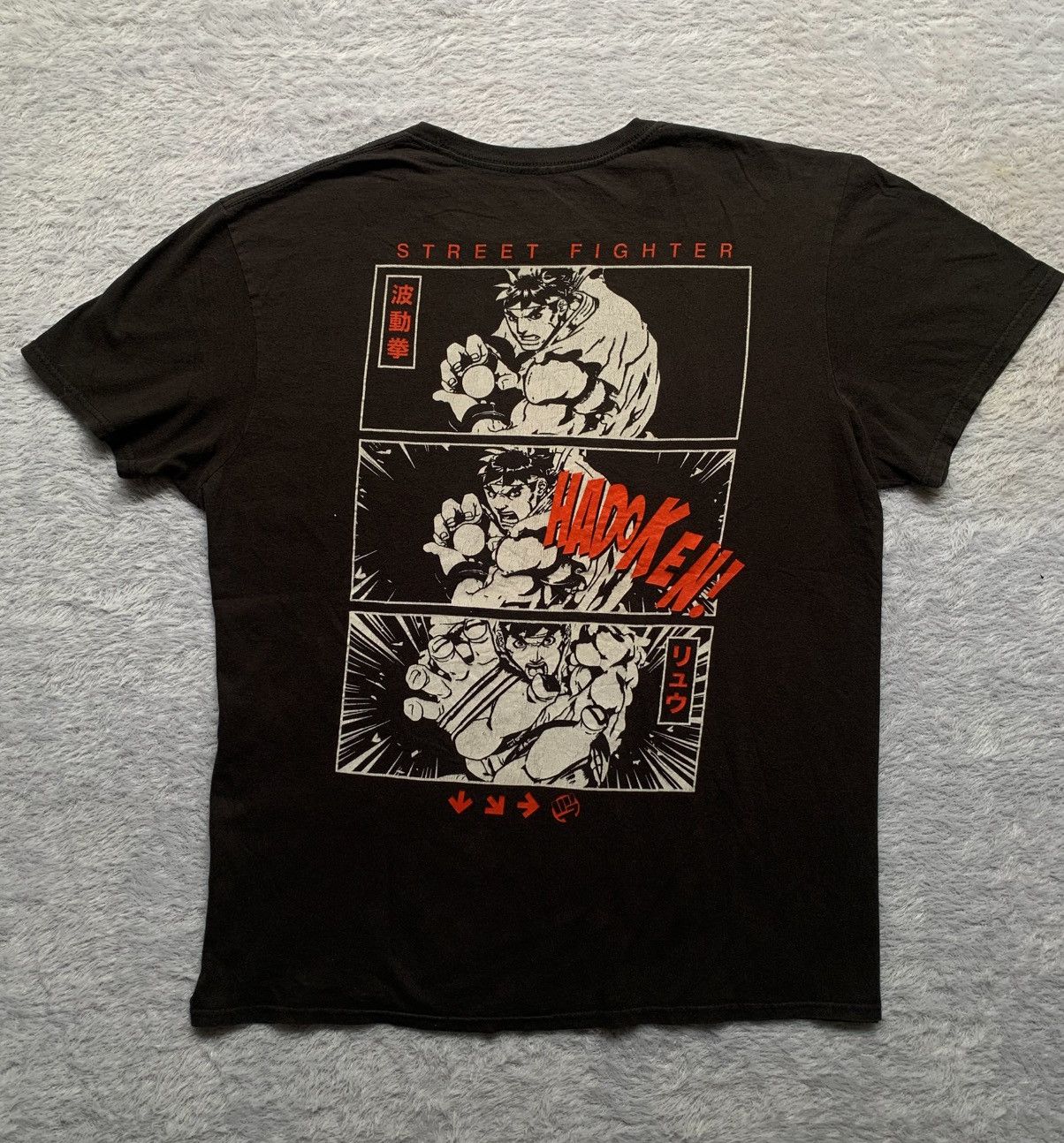 Street Fighter Vintage Capcom Ryu Hadoken licenced for usa by CHANGES Size US L / EU 52-54 / 3 - 1 Thumbnail