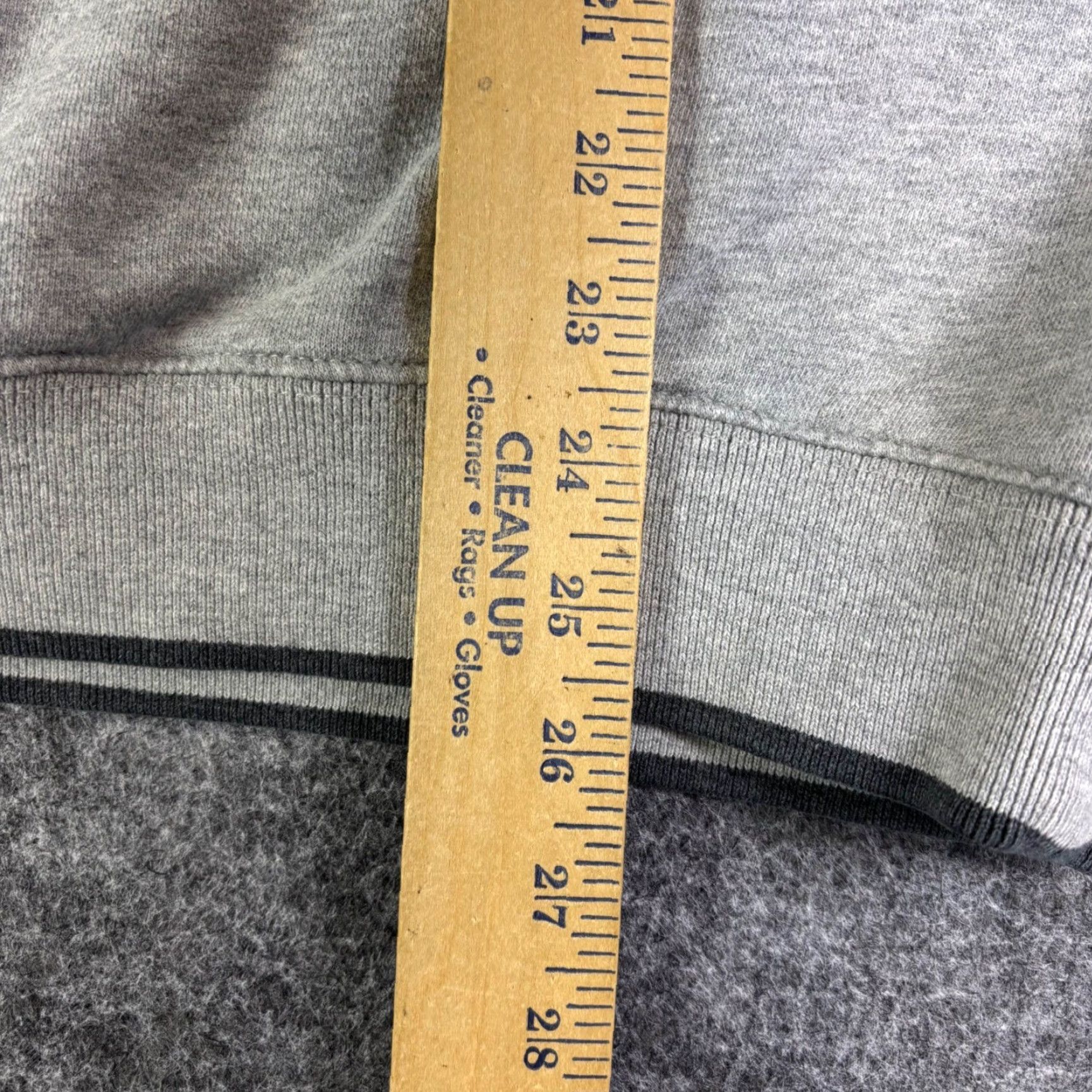 Vintage VINTAGE MC Sports Mens Graphic Sweatshirt Gray Deer Nature Outdoor Adventure XL Size US XL / EU 56 / 4 - 4 Thumbnail