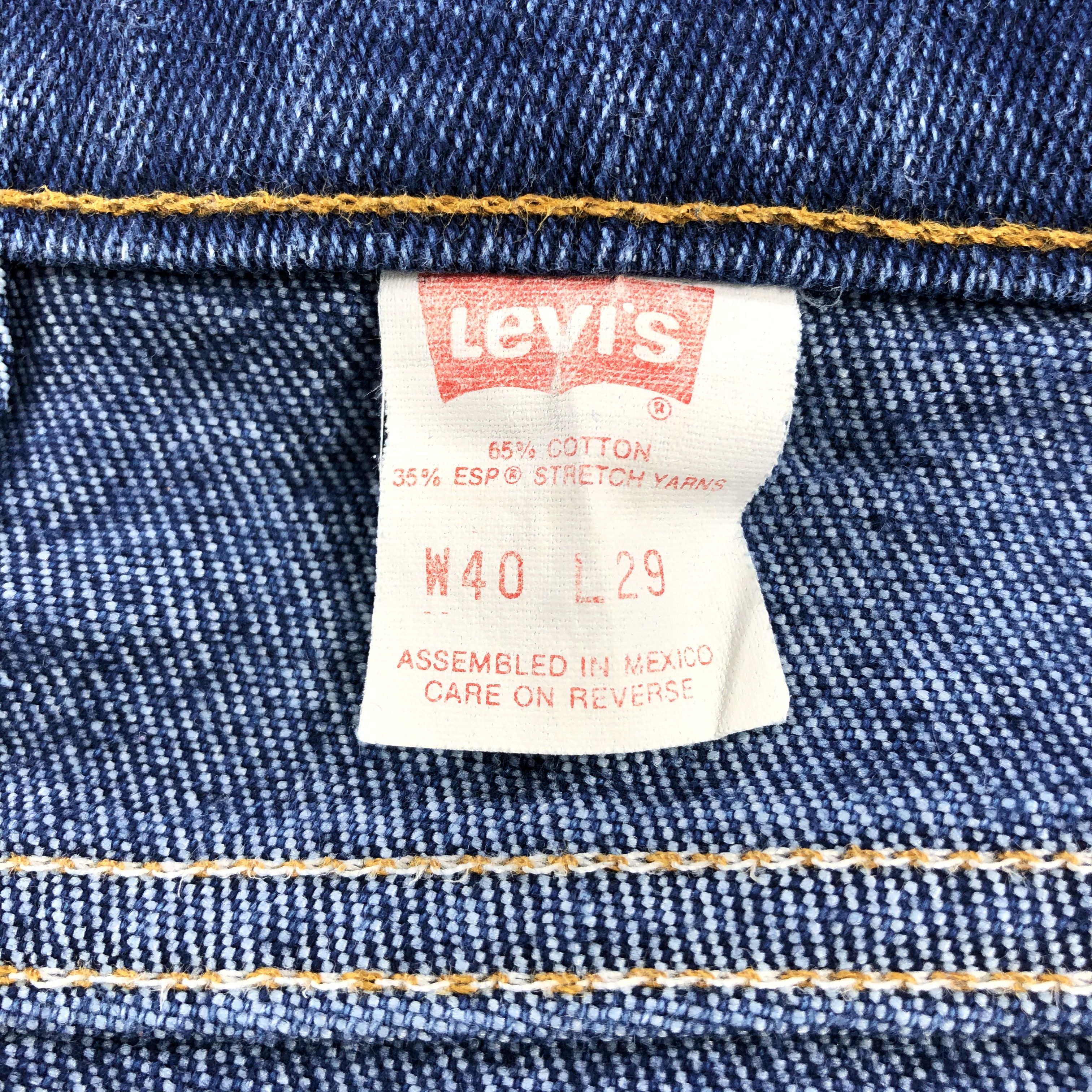 Levi's Vintage Levis 547 Jeans Blue Wash Denim KJ864 Size US 37 - 13 Thumbnail