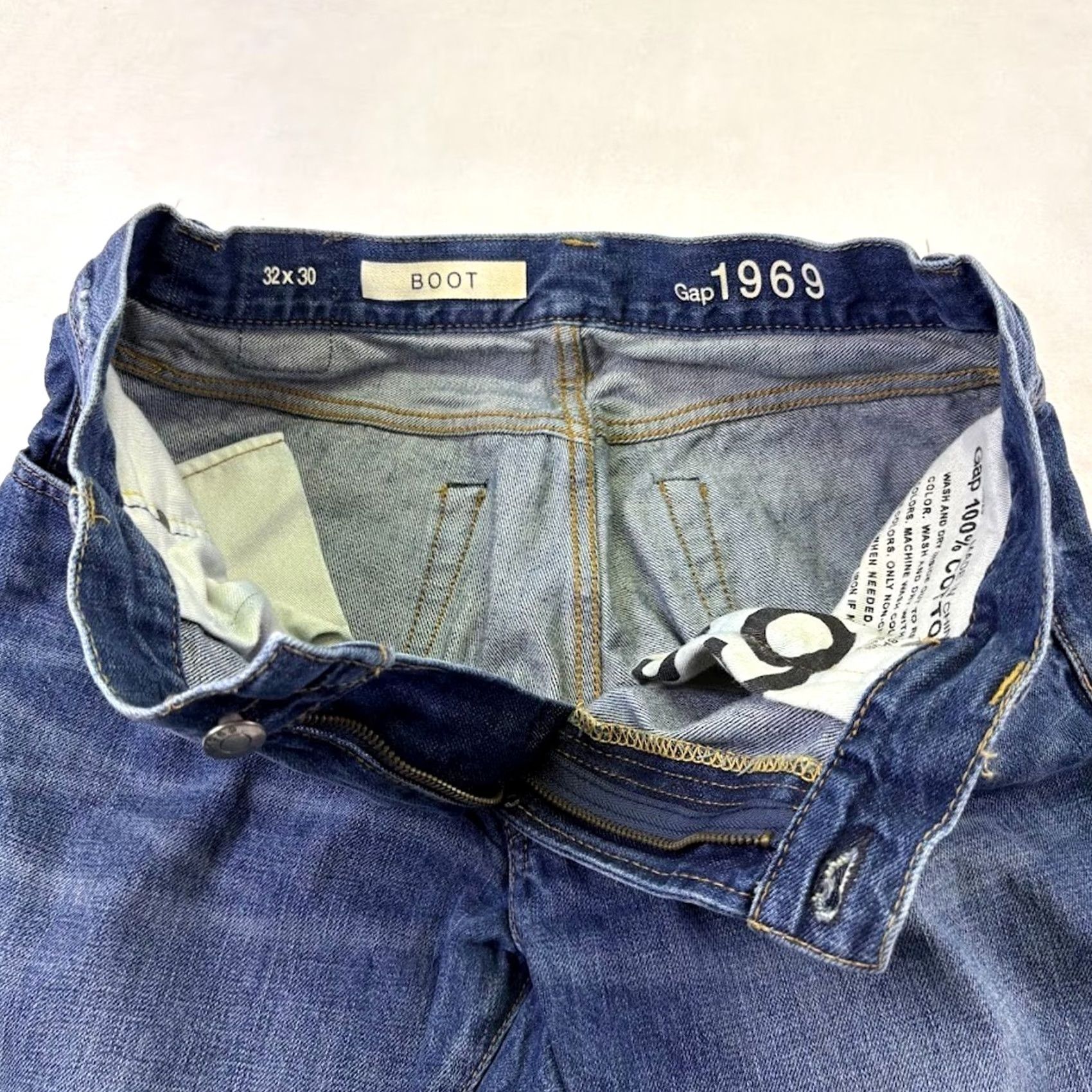 Gap VINTAGE Gap 1969 Jeans Bootcut Men 30x29 Denim Blue 5-Pocket, Medium Wash, Distressed, Regular Mens Size US 30 / EU 46 - 5 Thumbnail