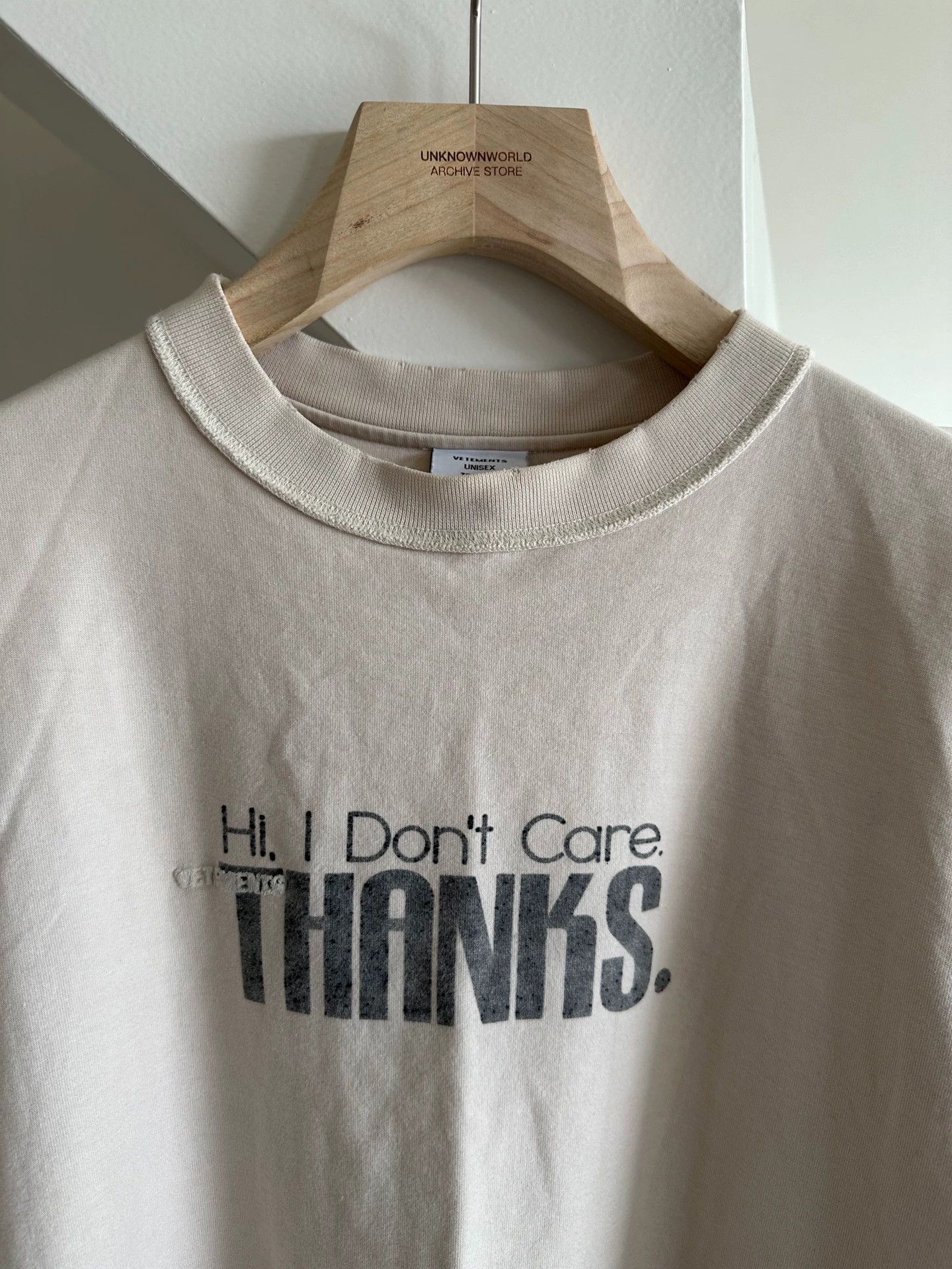 Vetements Vetements 2-Way Embroidered Slogan Washed TEE XS Size US XS / EU 42 / 0 - 2 Thumbnail