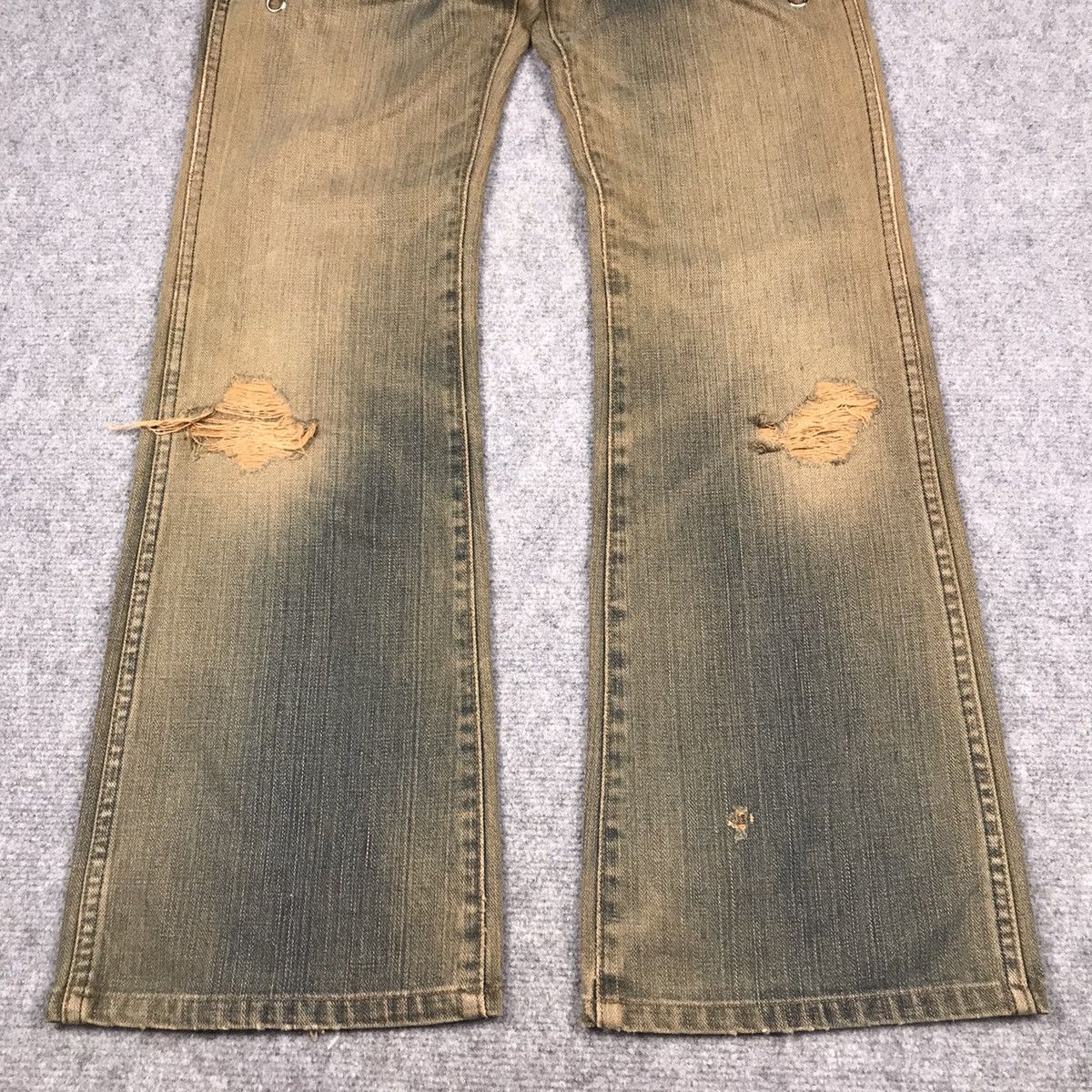 Japanese Brand × Wrangler FLARE DENIM RUSTY DISTRESSED WRANGLER EYELET DENIM PANTS Size US 28 / EU 44 - 2 Thumbnail