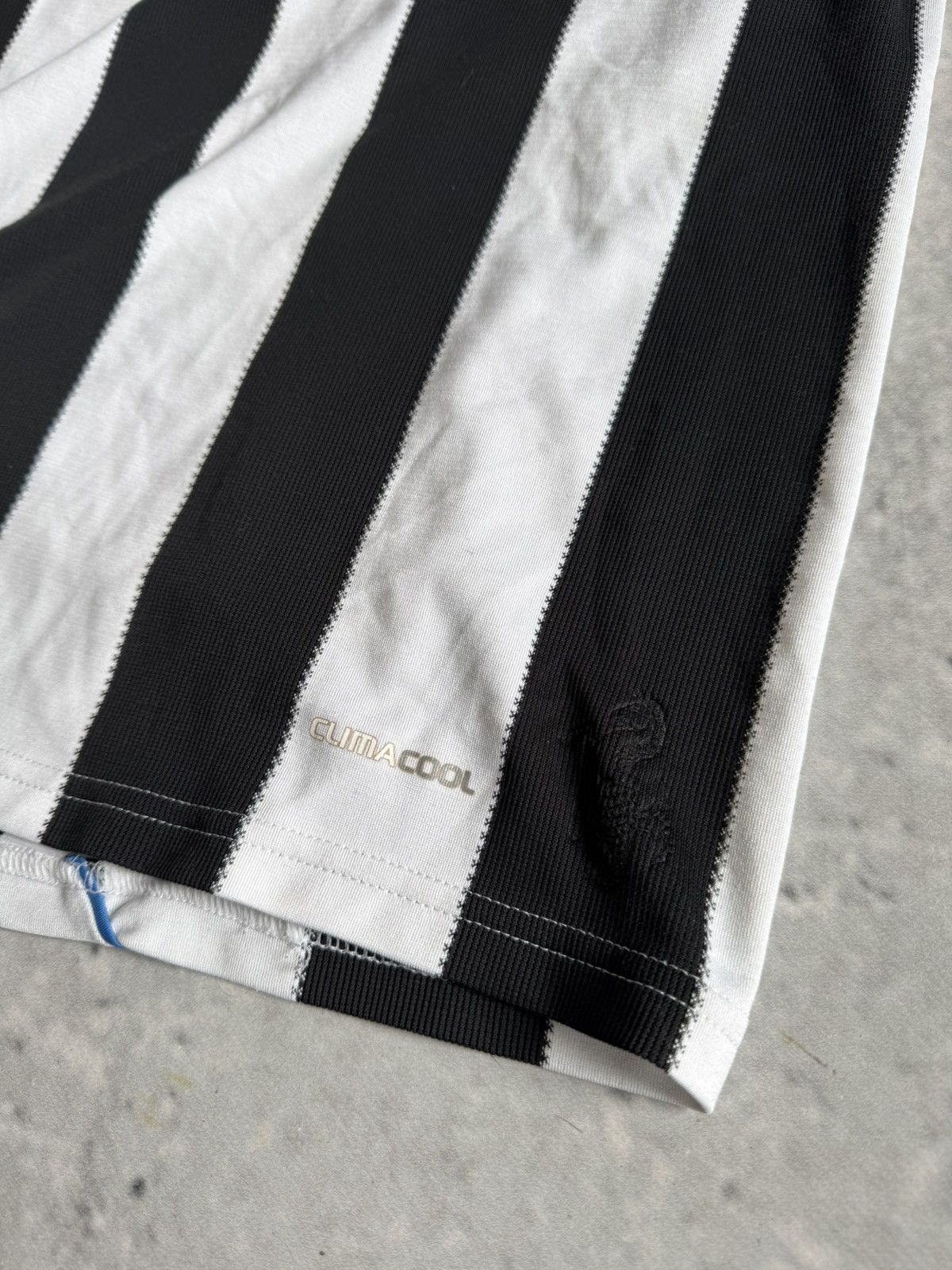 Adidas × Vintage Vintage Adidas Northen New Castle long sleeve football 2009 Size US XL / EU 56 / 4 - 7 Thumbnail