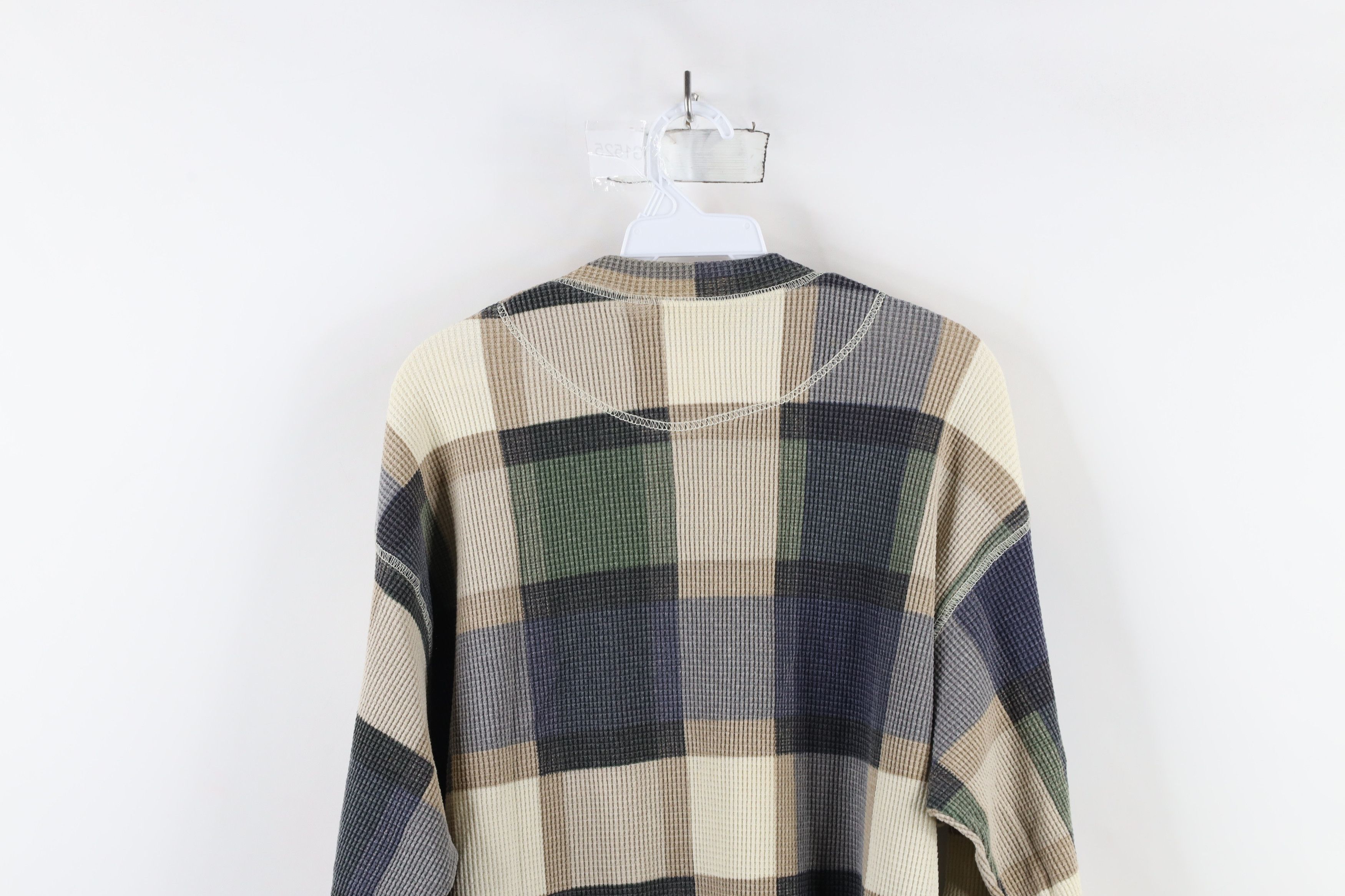 Vintage Vintage 90s IOU Streetwear Waffle Knit Henley T-Shirt USA Size US M / EU 48-50 / 2 - 14 Thumbnail