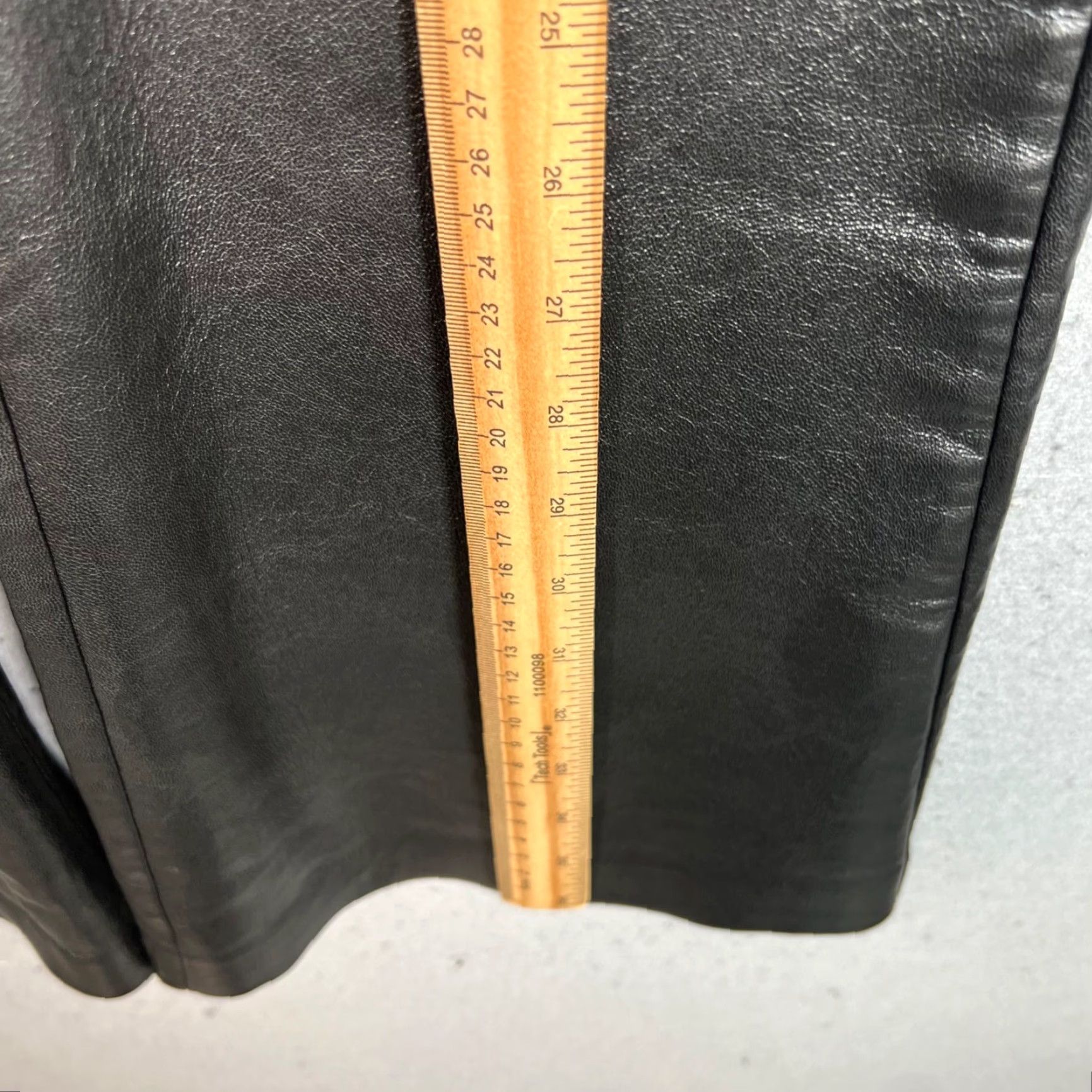 Vintage VINTAGE Wilfred Womens Black Faux Leather Flared Pants Size 6 Size 28" / US 6 / IT 42 - 6 Thumbnail