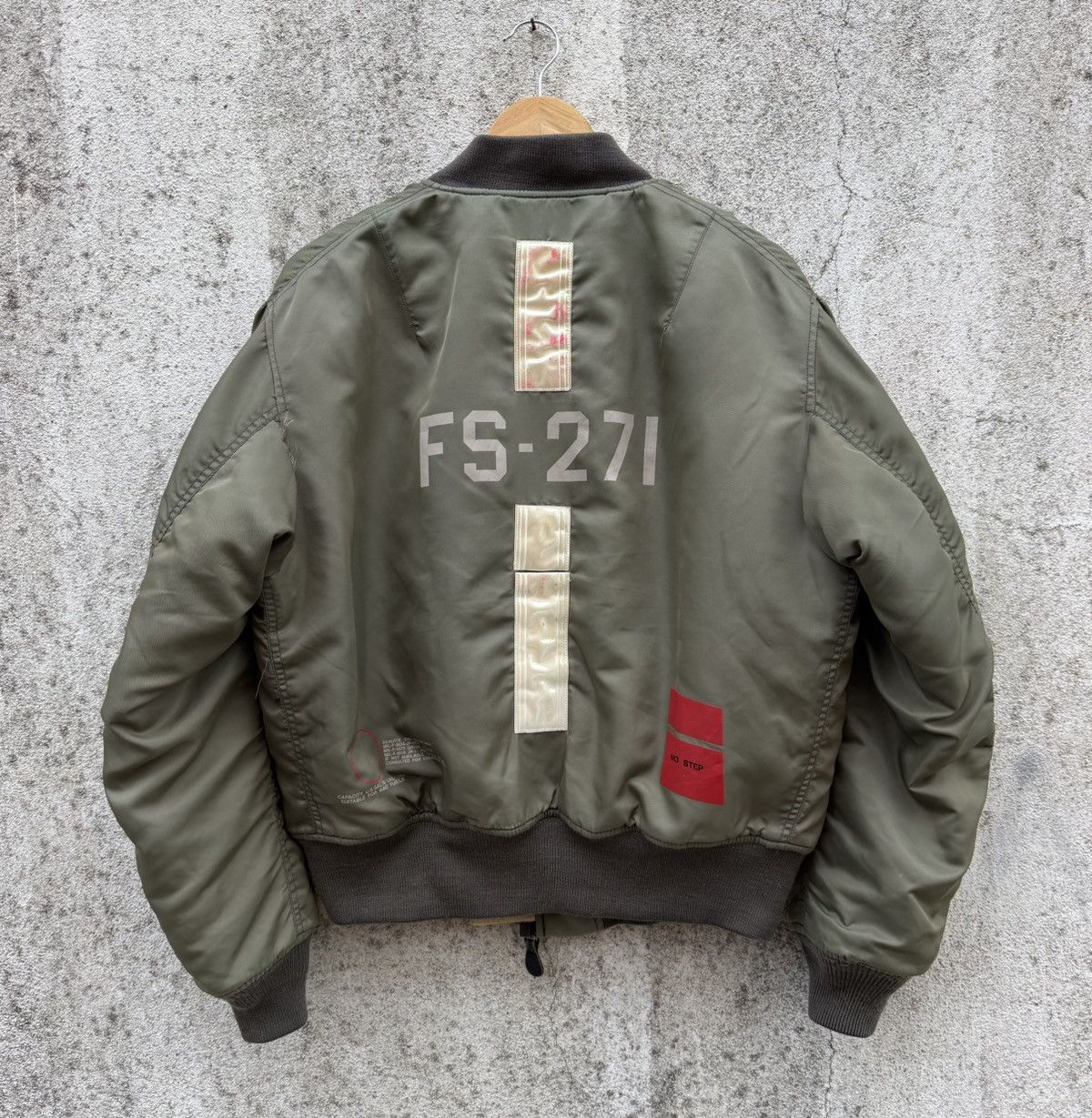 Avirex Rare Vintage Avirex MA1 USAF Military Bomber Jacket Size US L / EU 52-54 / 3 - 3 Thumbnail