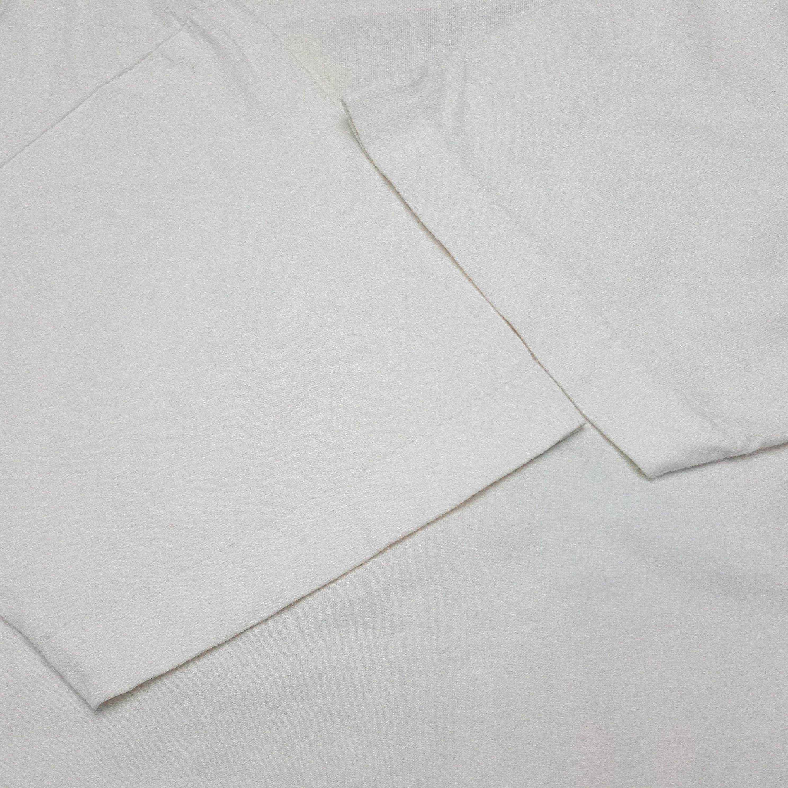 Vintage Vintage Tintin And The Picaros Tshirt Size US M / EU 48-50 / 2 - 7 Thumbnail