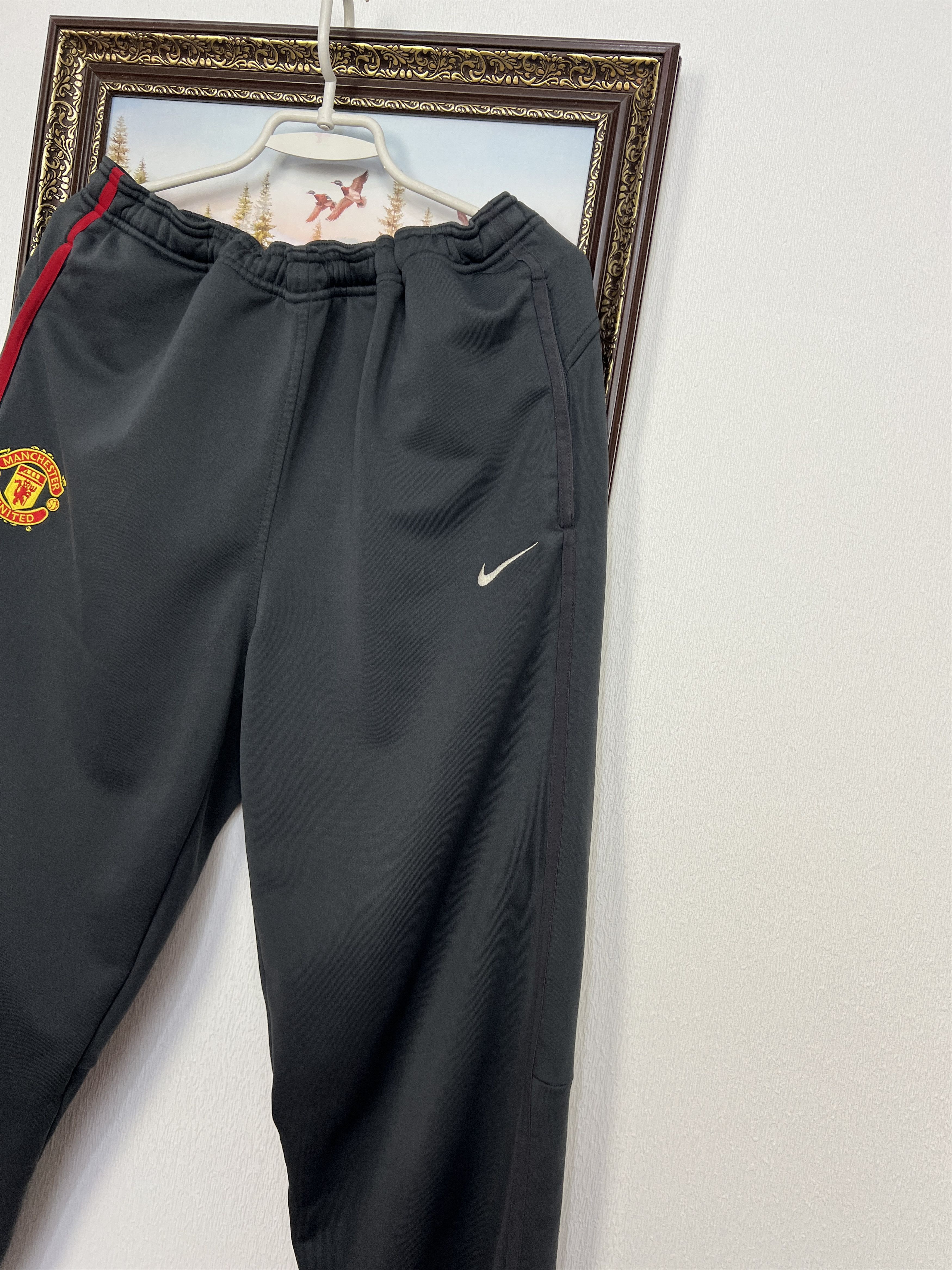 Nike Manchester United Football Pants Soccer Athletic Sweatpants Size US 36 / EU 52 - 2 Thumbnail