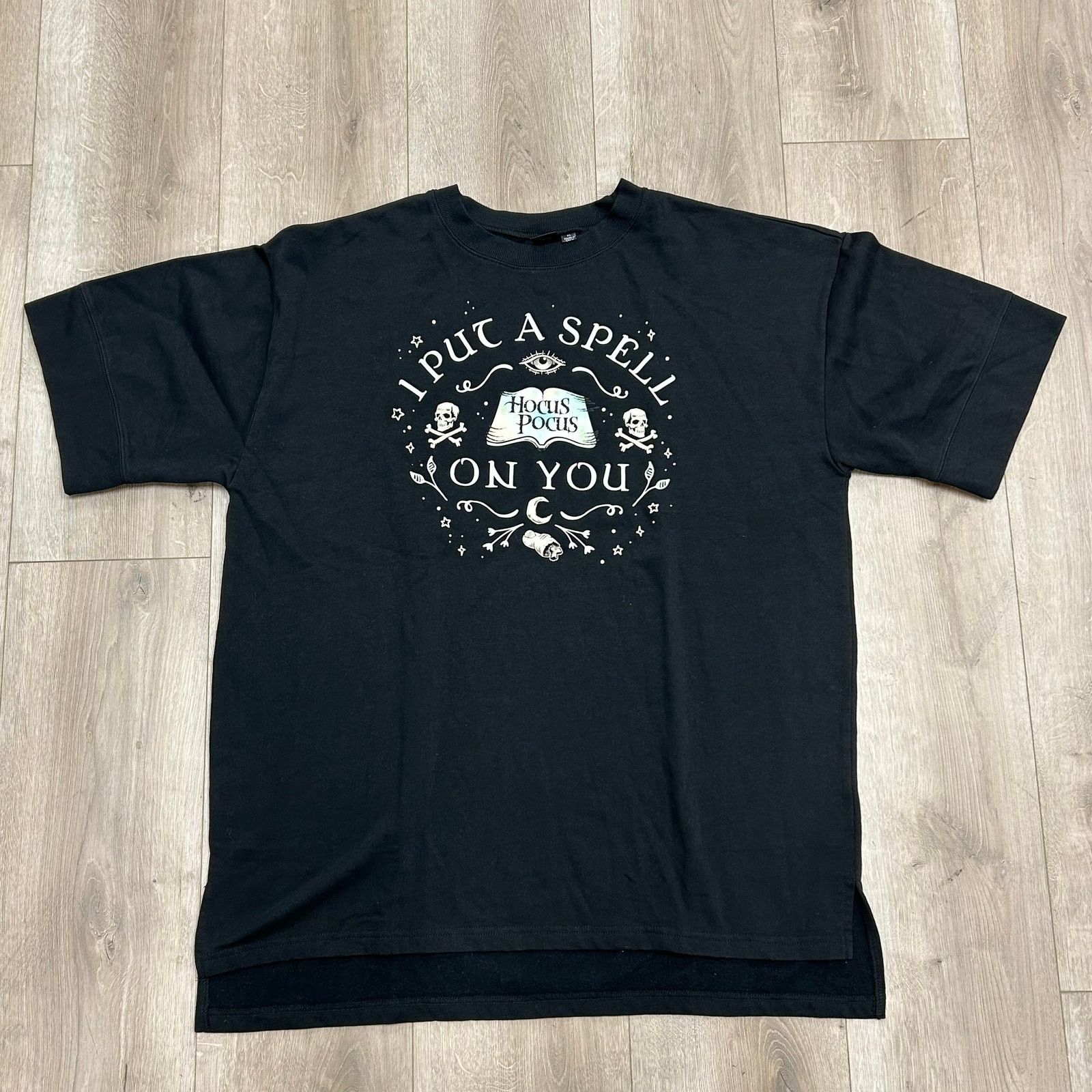 Disney Disney Hocus Pocus I Put A Spell On You Tee T Shirt Size XL Size US XL / EU 56 / 4 - 1 Thumbnail