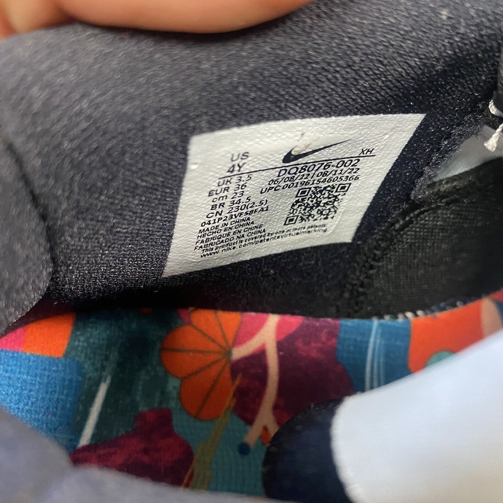 Nike NIKE KYRIE 8 GO (GS) Photon Dust/Photon Dust KIDS SIZE 4Y Size US 5 / EU 37 - 6 Thumbnail