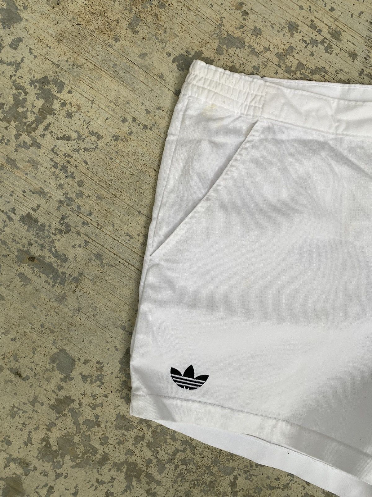 Adidas Vintage 90’s Adidas Ivan Lendi tennis shorts Size US 34 / EU 50 - 4 Thumbnail