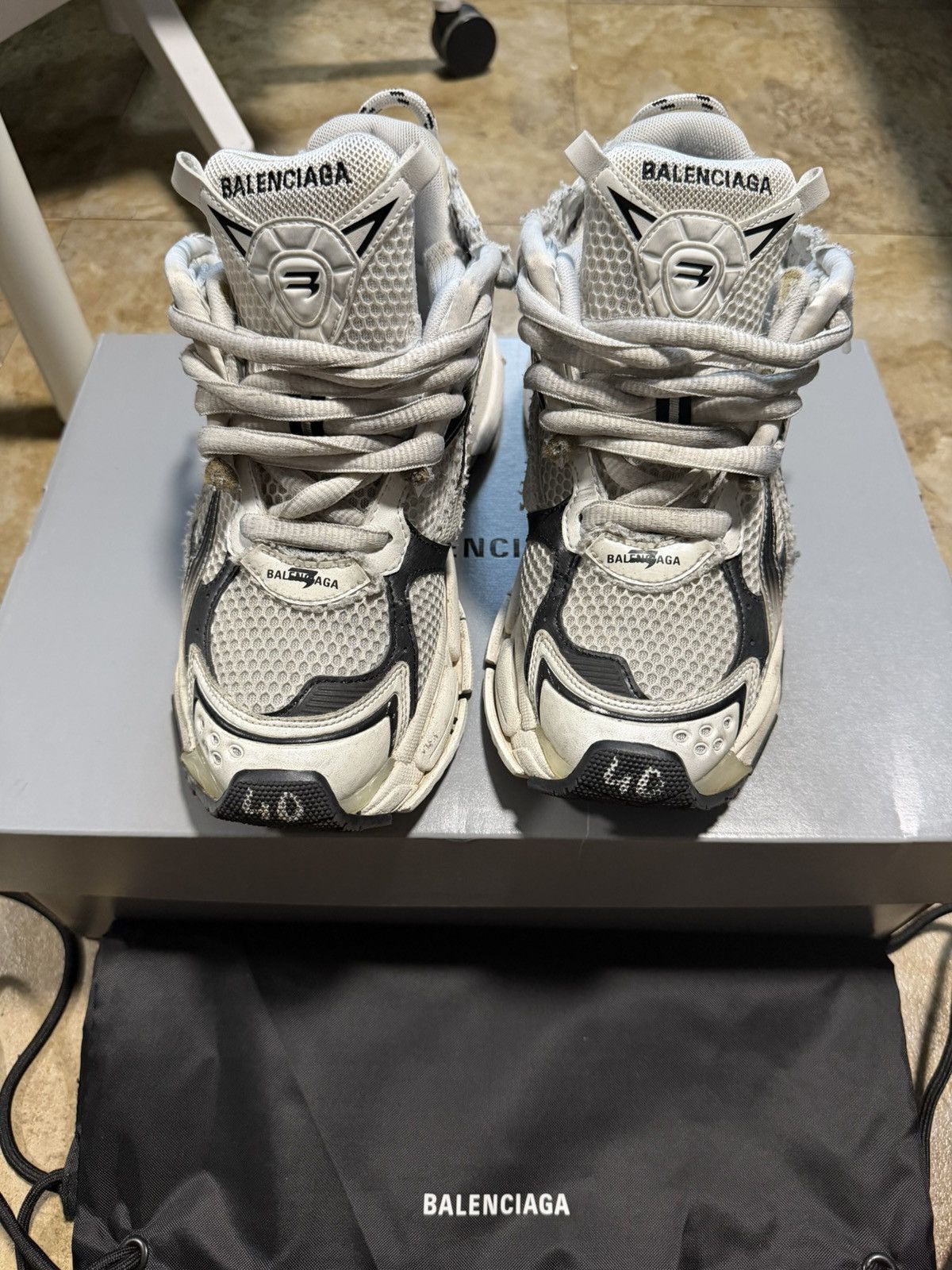 Balenciaga Balenciaga Runner V2 Gradient Size US 7 / EU 40 - 9 Thumbnail