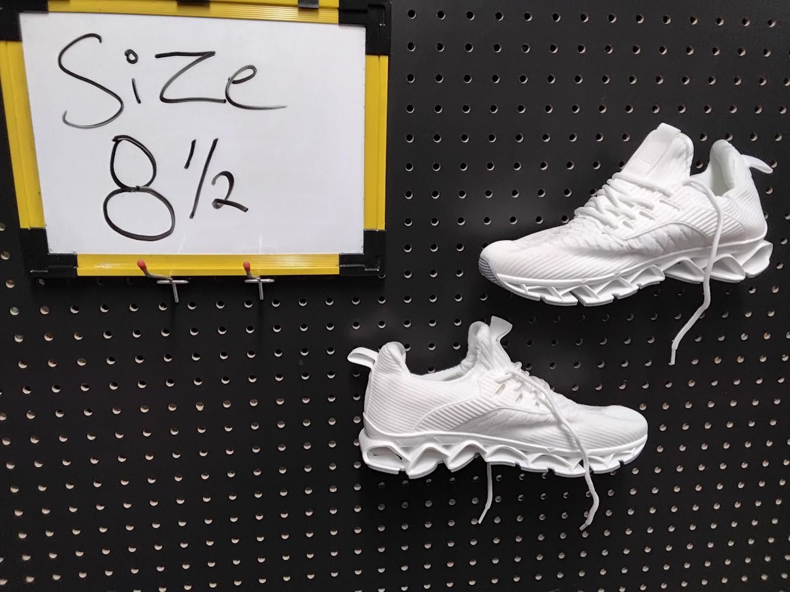 Other Sleek White Women's Sneakers - Size 8.5, Step Up Your Game! Size US 8.5 / IT 38.5 - 1 Preview