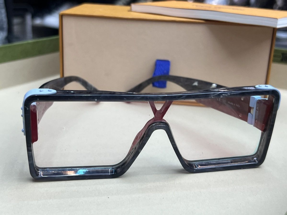 Louis Vuitton Louis Vuitton Dayton Sunglasses Size ONE SIZE - 4 Thumbnail