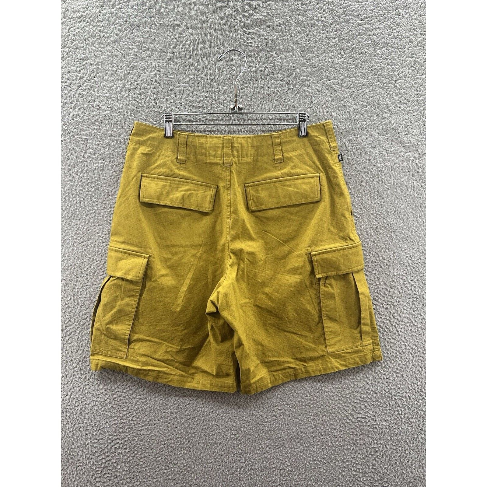 Nike Nike SB Kearny Cargo Shorts Bronzine Gold Yellow FQ0424-716 Size US 32 / EU 48 - 2 Thumbnail