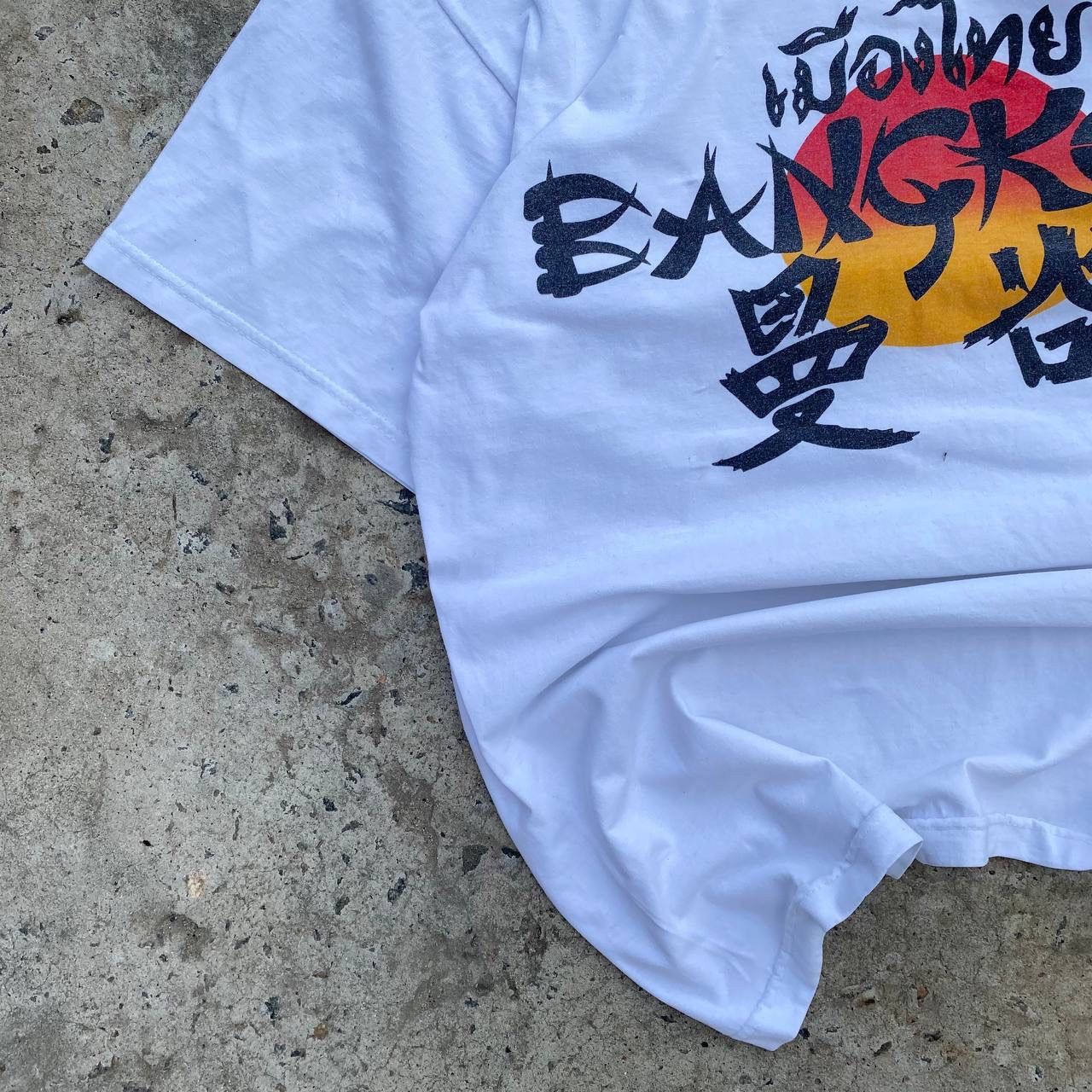 Japanese Brand Vintage Adult Bangkok T-shirts Big Logo Japan Size S Y2K 00s Size US S / EU 44-46 / 1 - 3 Thumbnail
